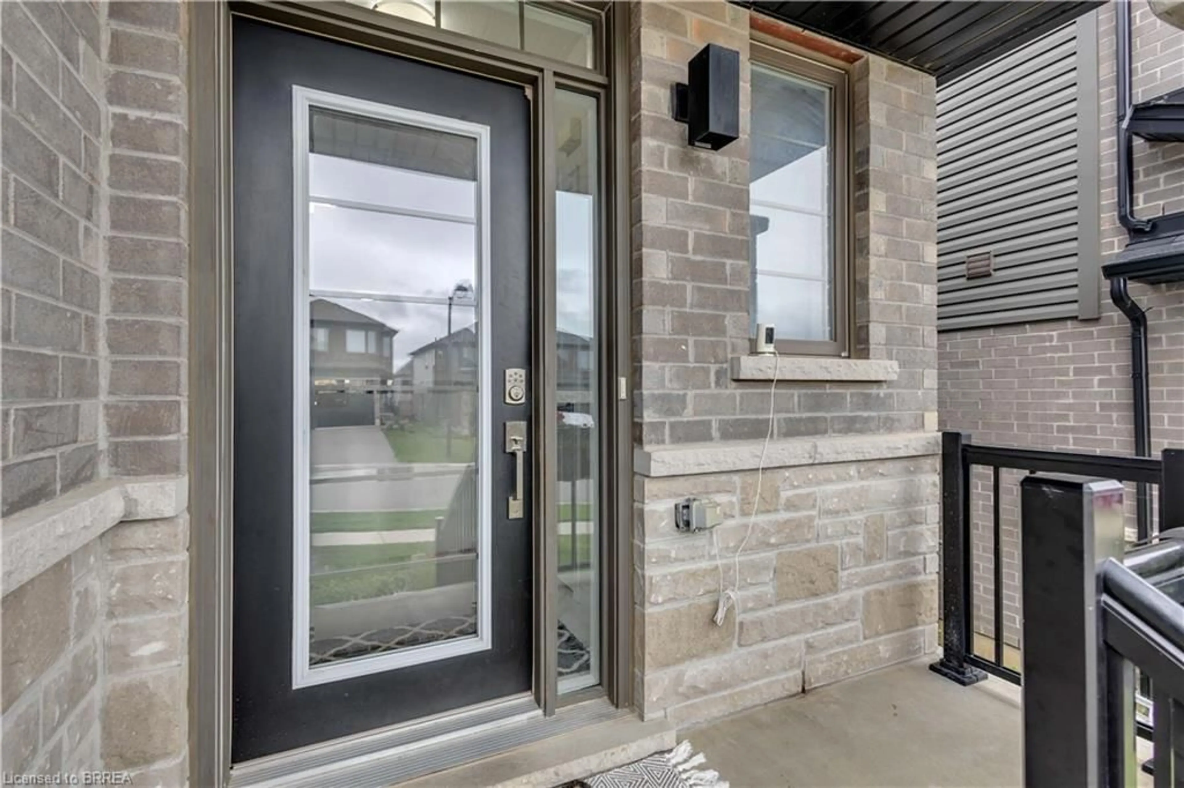Indoor entryway for 26 Baker Lane, Paris Ontario N3L 0J7