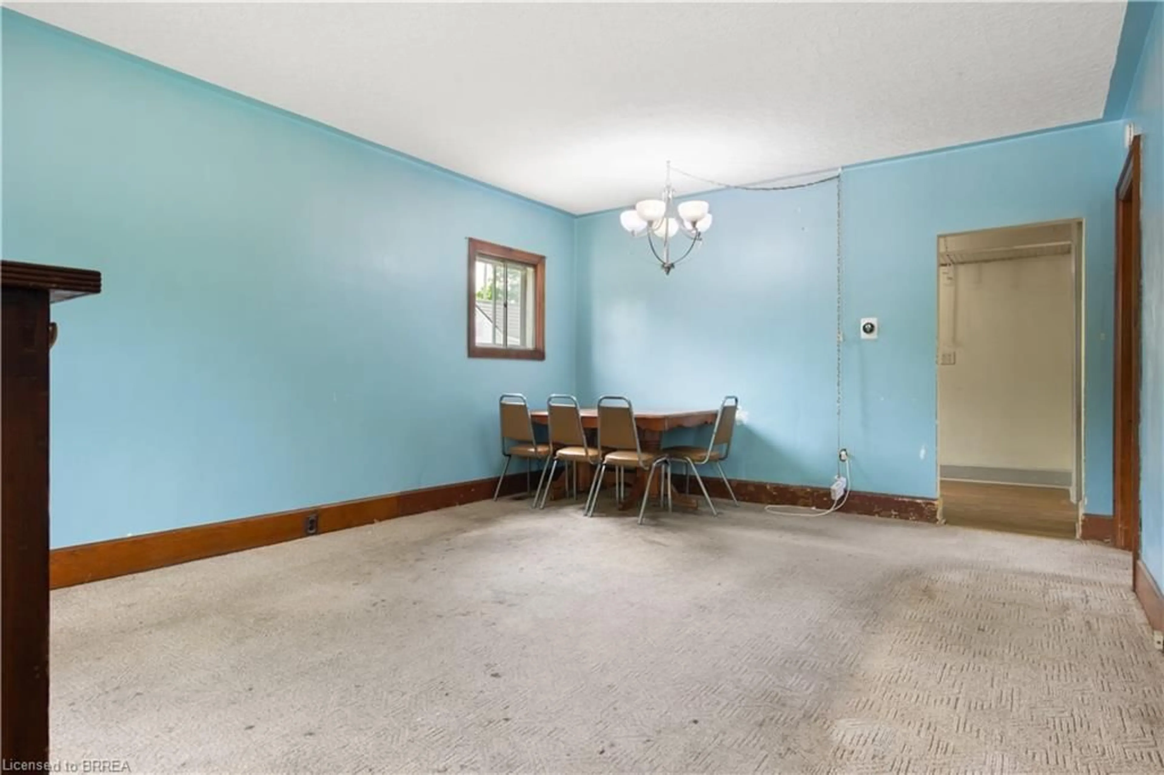 A pic of a room for 24 Park Rd, Brantford Ontario N3S 6T2