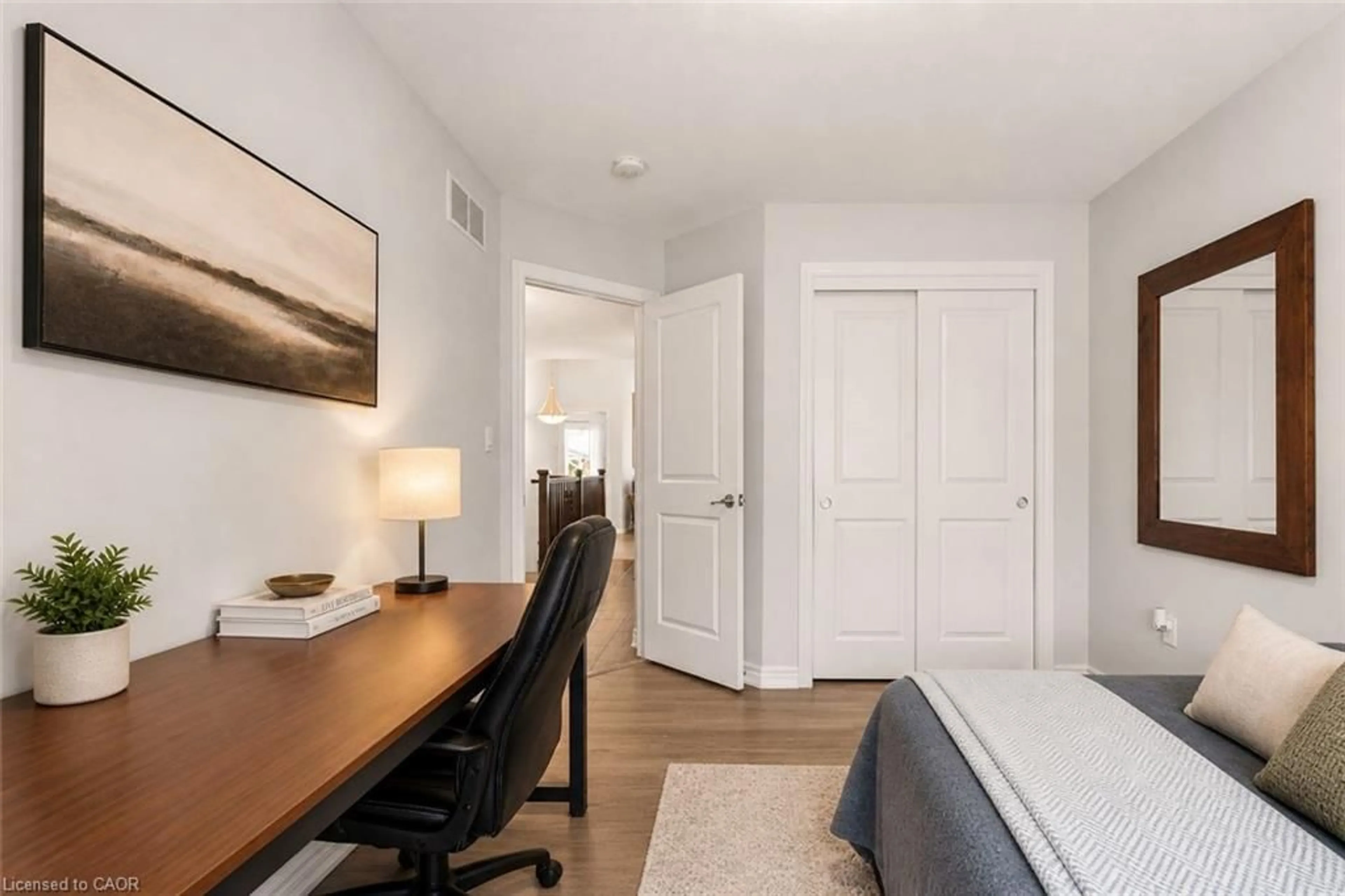 A pic of a room for 127 Acacia Rd, Fonthill Ontario L0S 1E6