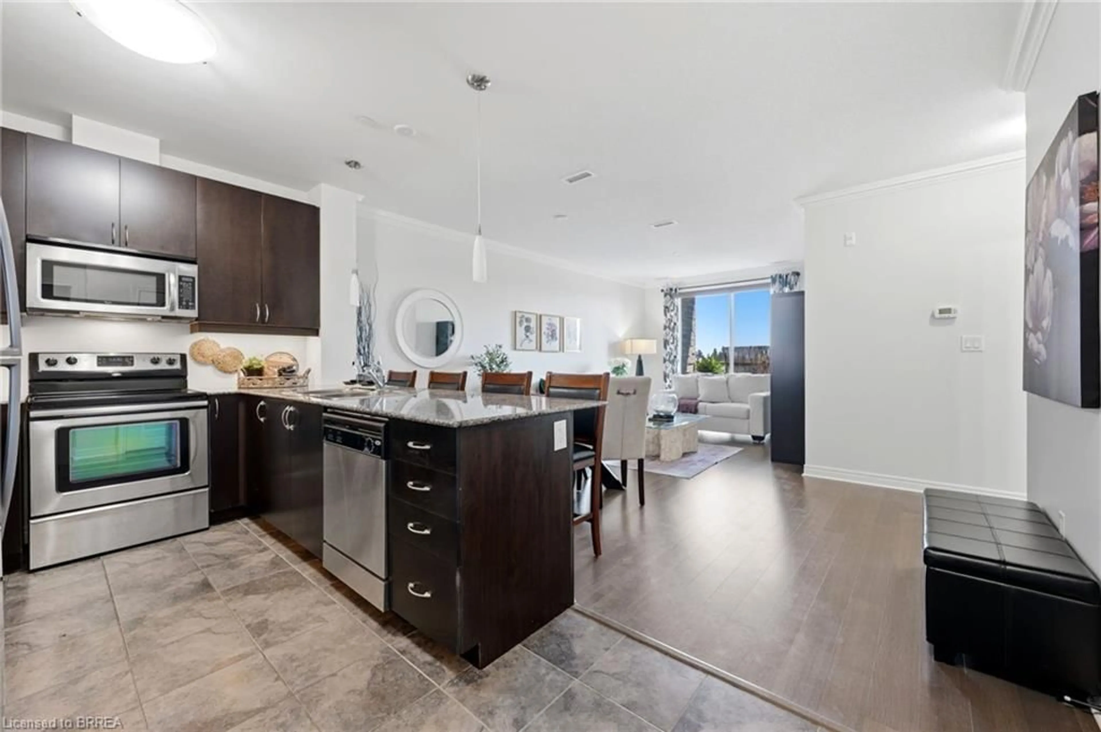 Open concept kitchen, ceramic/tile floor for 383 Main St #308, Milton Ontario L9T 8K8