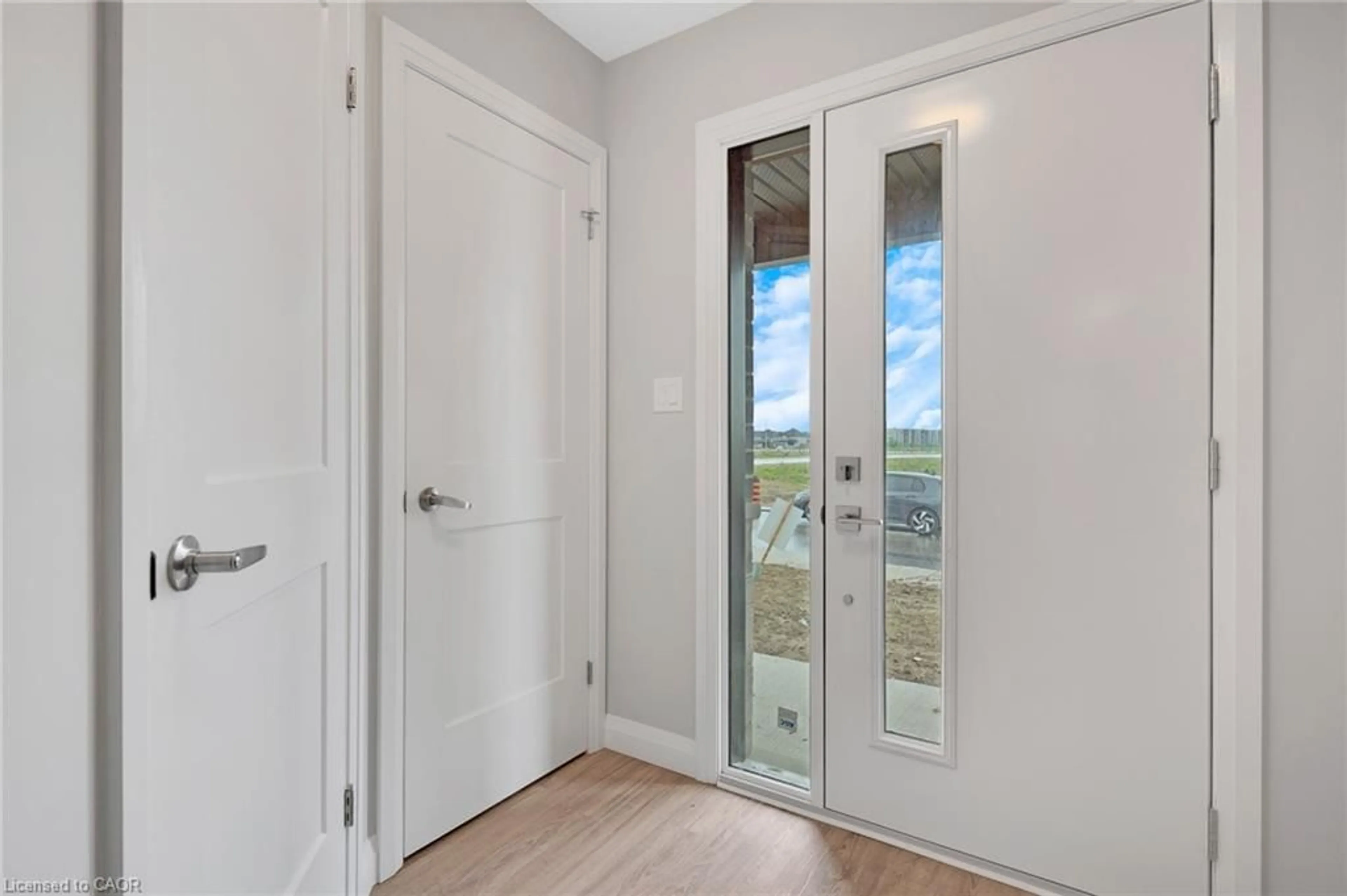 Indoor entryway for 520 Orr St #43, Waterloo Ontario N5A 0L7