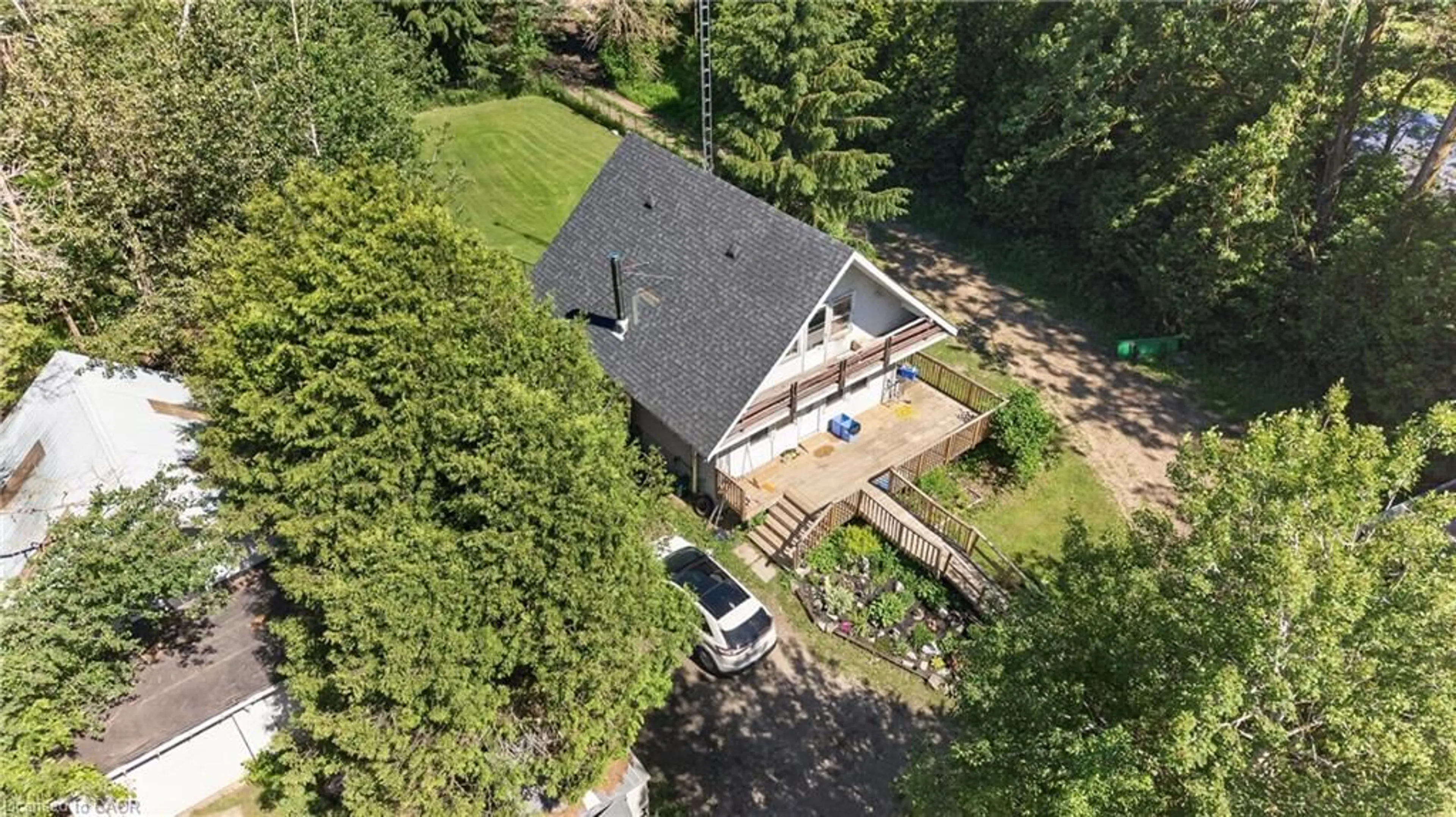 A pic from outside/outdoor area/front of a property/back of a property/a pic from drone, water/lake/river/ocean view for 7858 Sideroad 21 Sideroad, Arthur Ontario N0G 1A0