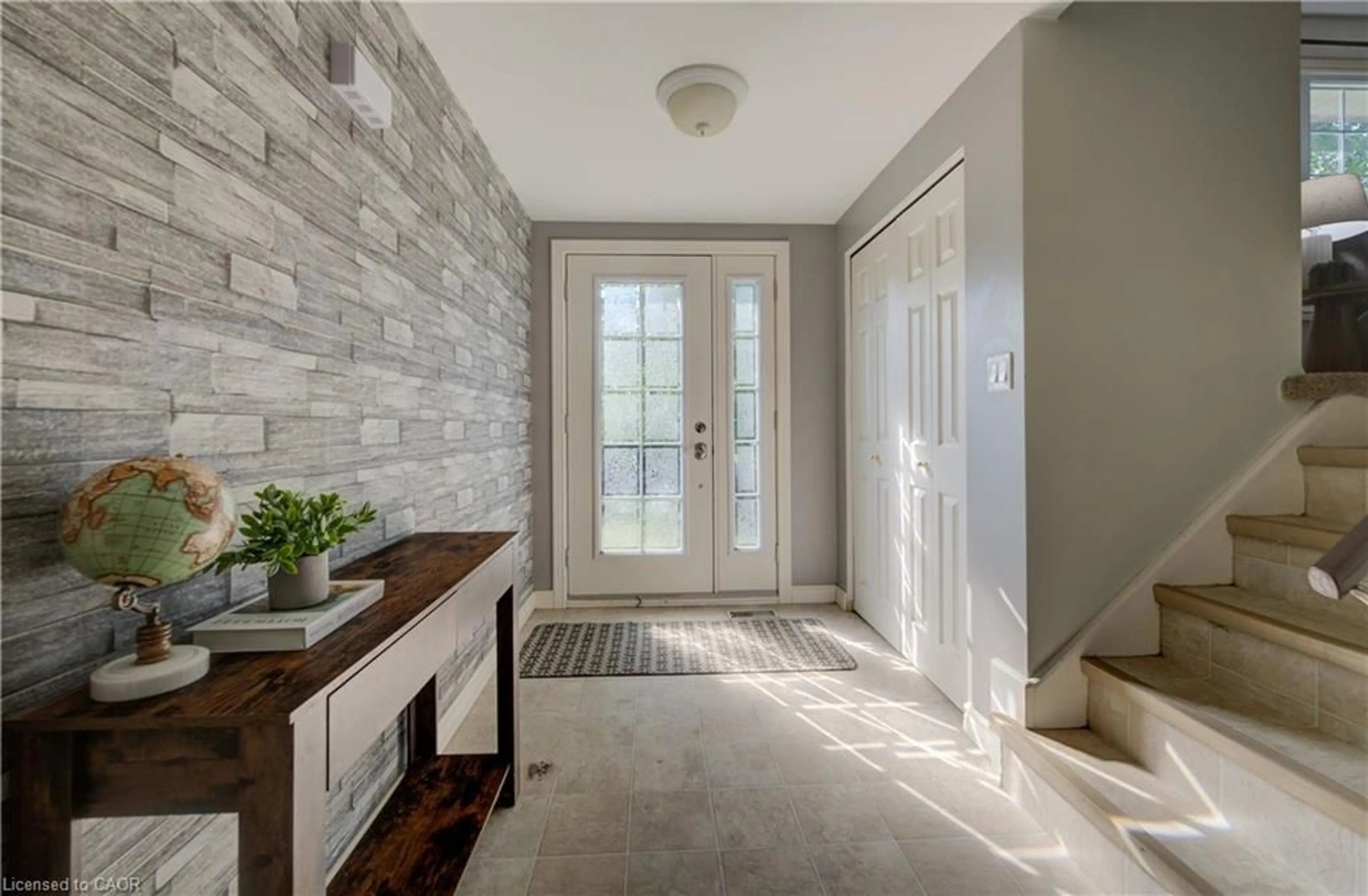 Indoor entryway for 398 Boyne Ave, Listowel Ontario N4W 3K4