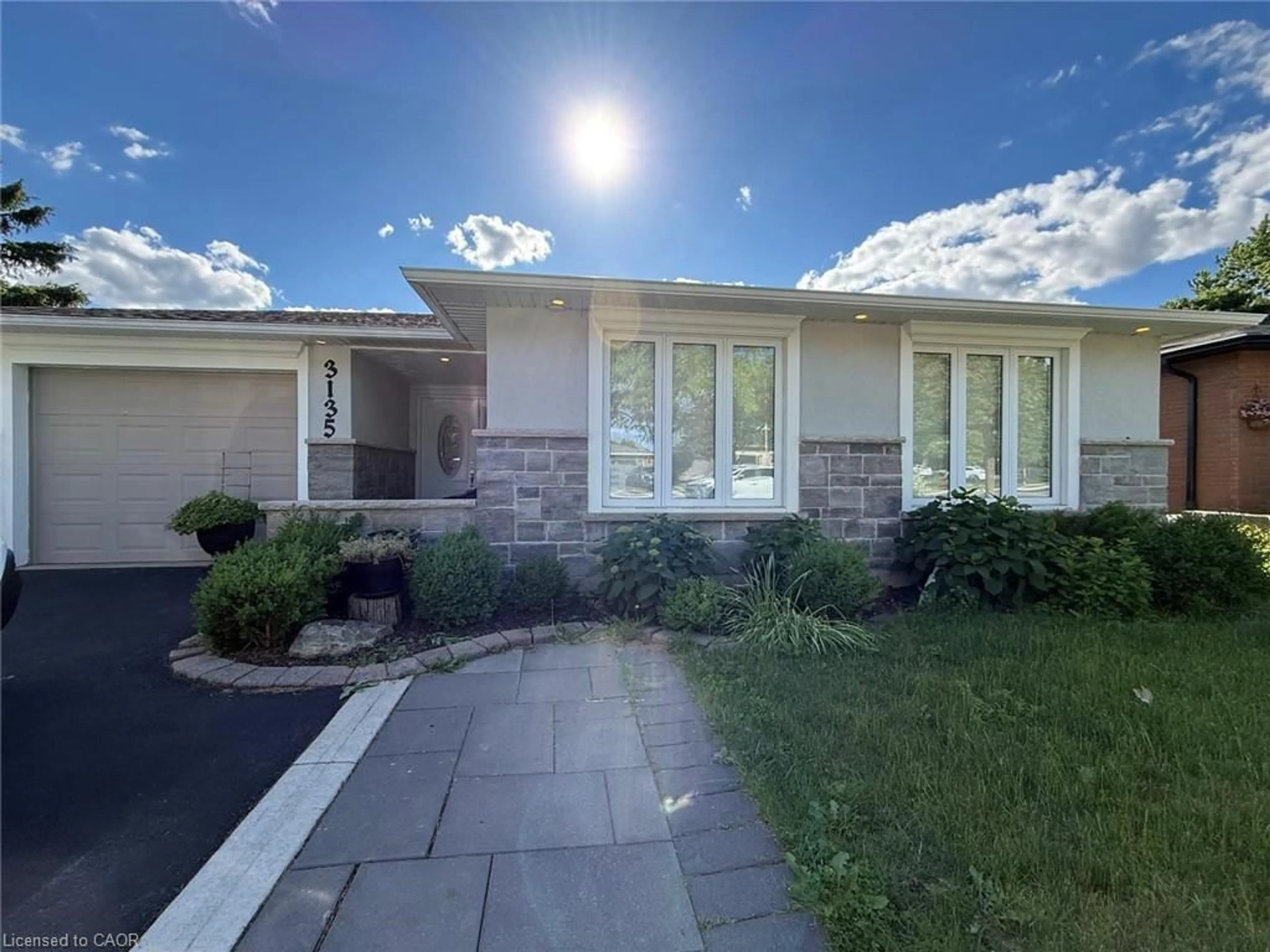 Unknown for 3135 Palmer Dr, Burlington Ontario L7M 1L2