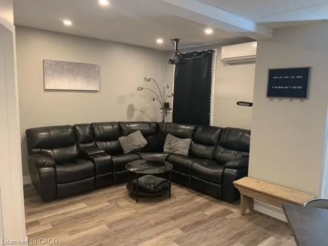 6 Howard St, Hagersville 4