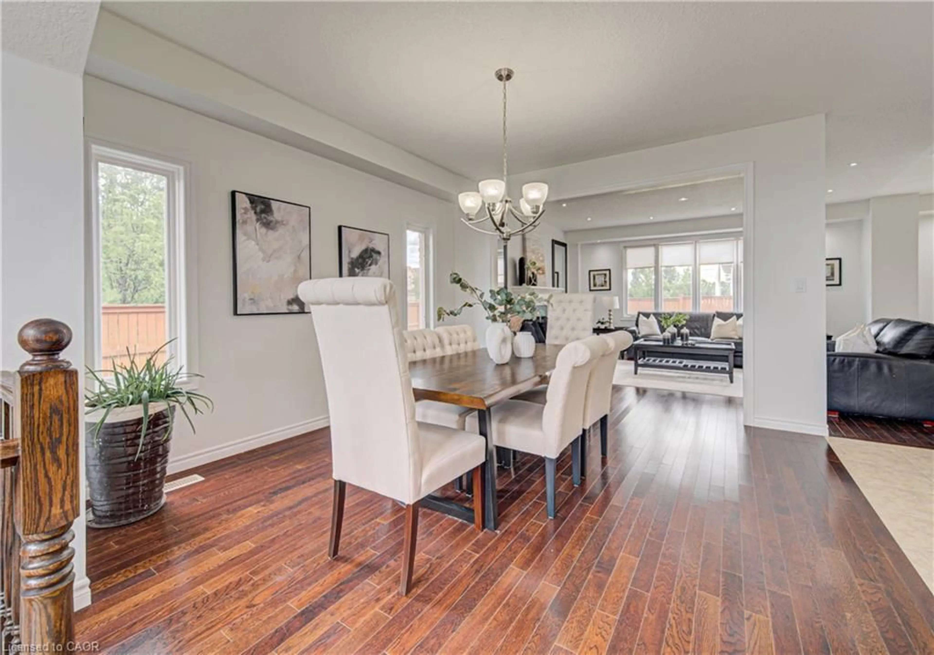 Dining room, wood/laminate floor for 37 Davinci Blvd, Hamilton Ontario L9B 0C5