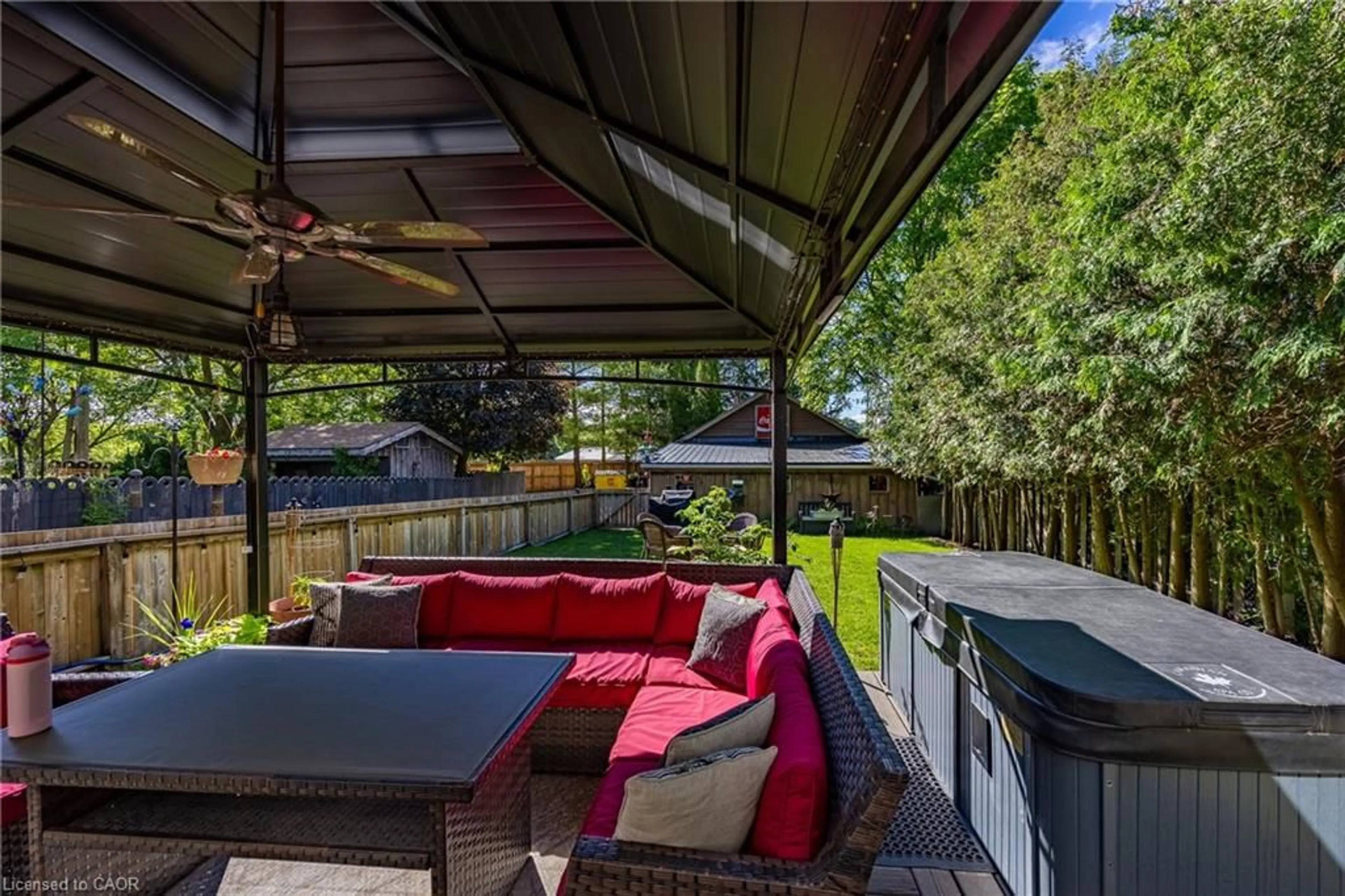 Patio, unknown for 220 King Hiram St, Ingersoll Ontario N5C 1L8