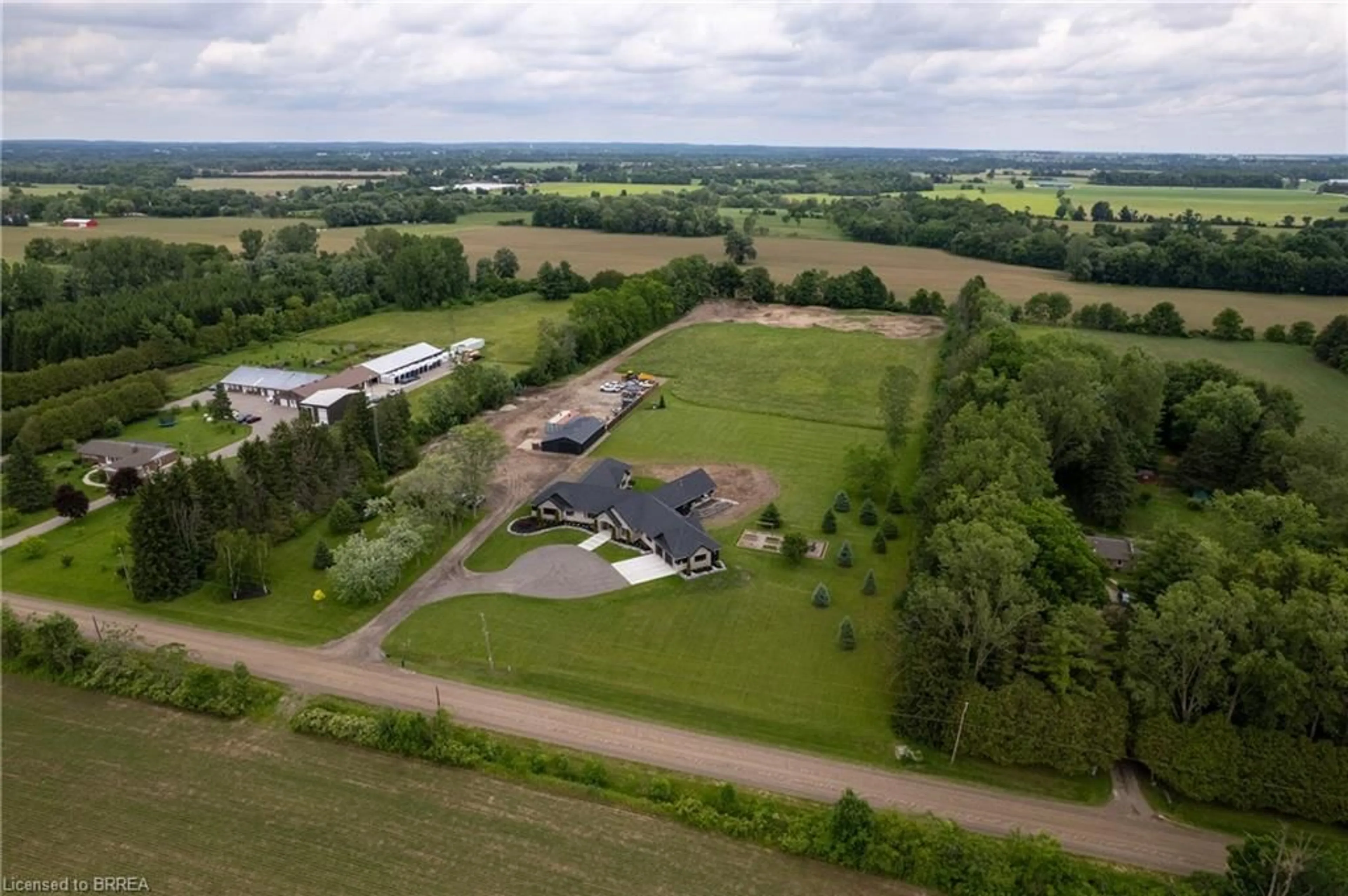 A pic from outside/outdoor area/front of a property/back of a property/a pic from drone, building for 88 Etonia Rd, Princeton Ontario N0J 1V0