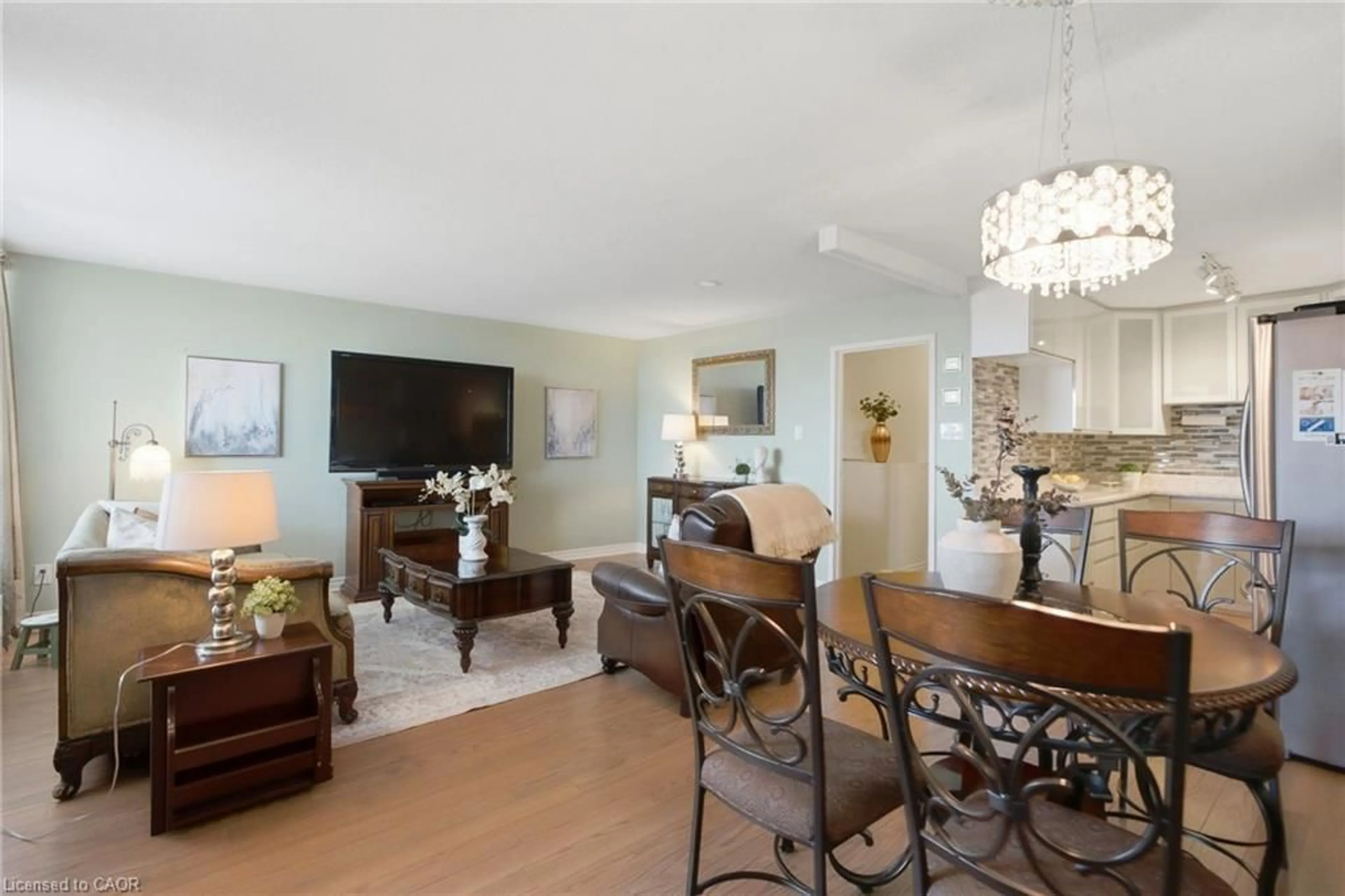 Dining room, wood/laminate floor for 288 Mill Rd #E37, Etobicoke Ontario M9C 4X7
