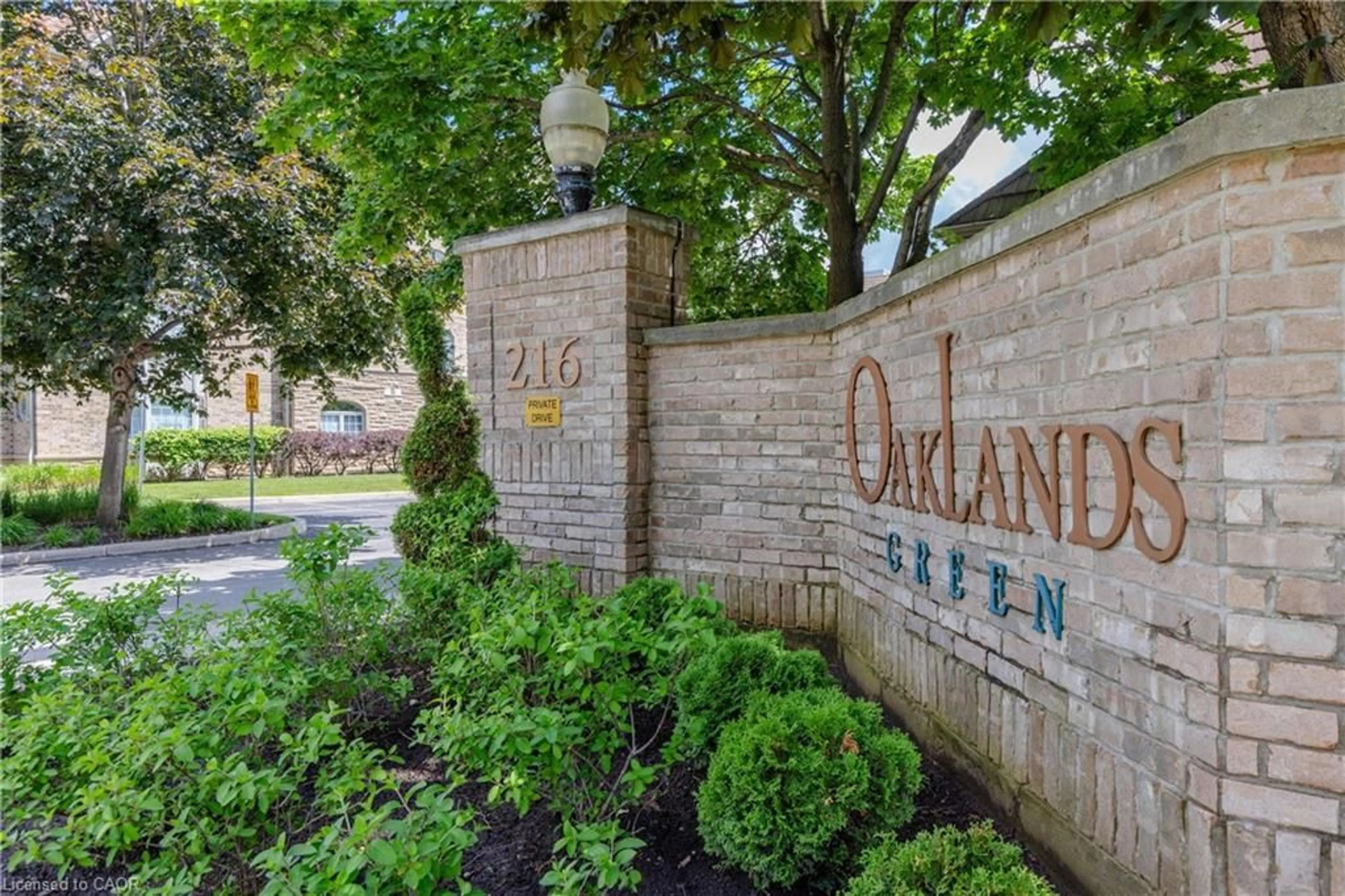 Indoor entryway for 216 Plains Rd #D301, Burlington Ontario L7T 4L2