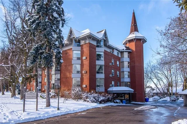 384 Erb St #207, Waterloo 2