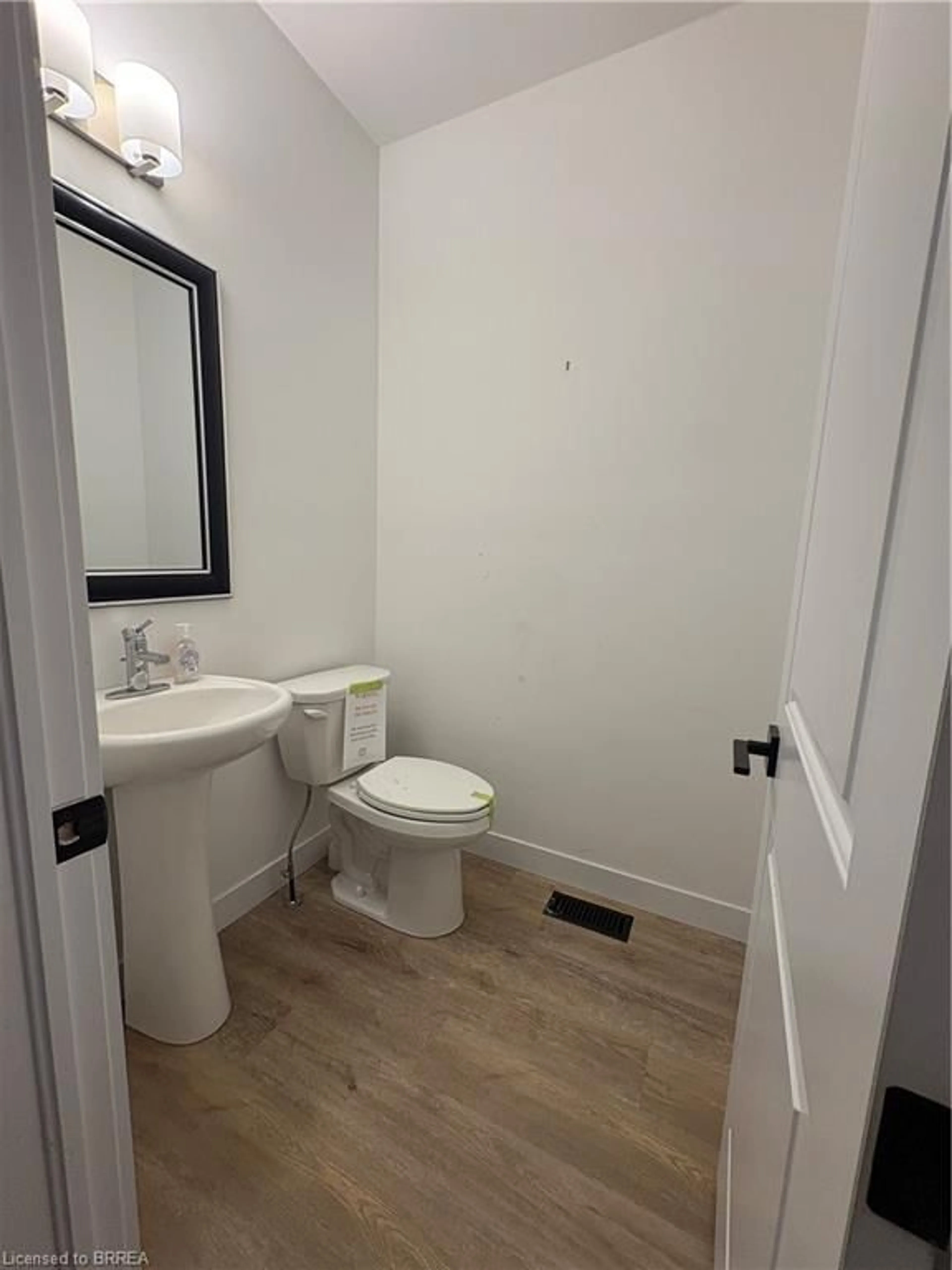 Standard bathroom, floor is not visible for 166 Mount Albion Rd #15, Hamilton Ontario L8K 5S8