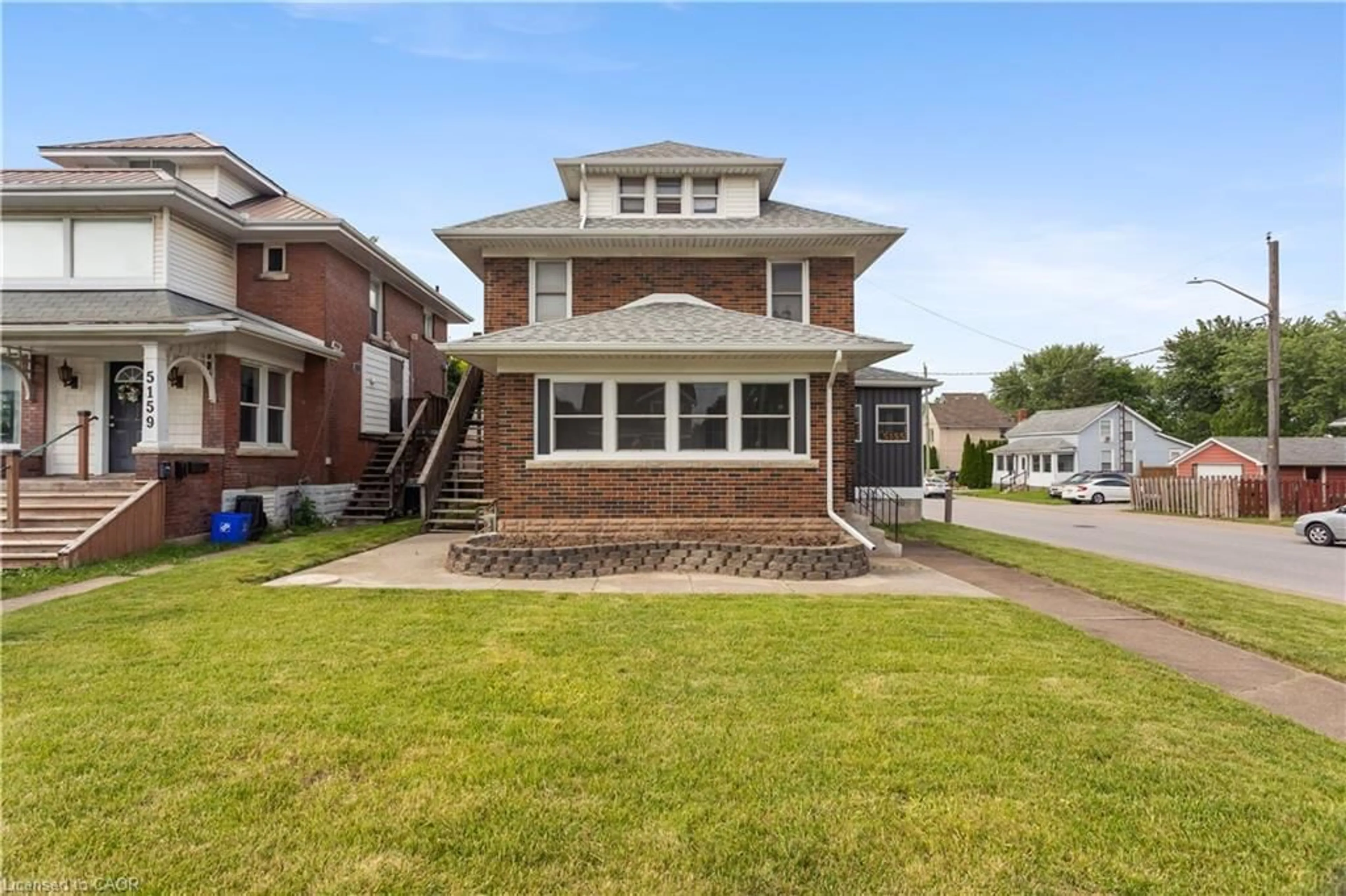 Home with brick exterior material, street for 5155 Bridge St, Niagara Falls Ontario L2E 2T2