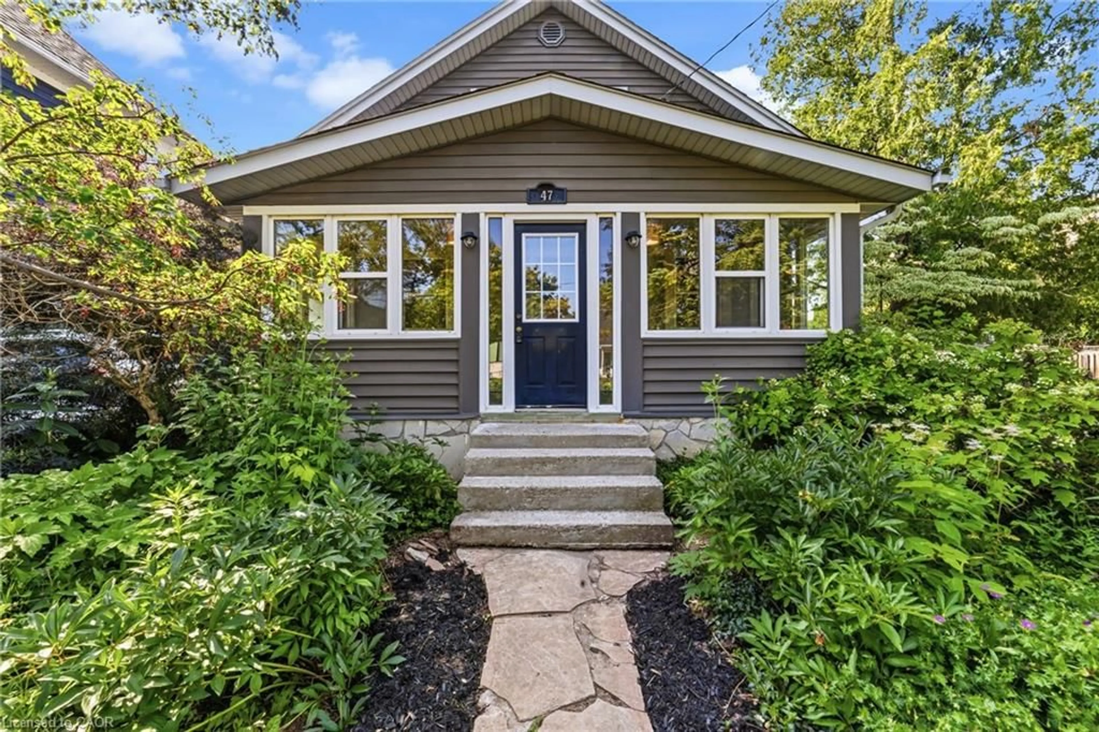 Unknown for 47 Stewart St, Oakville Ontario L6K 1X6