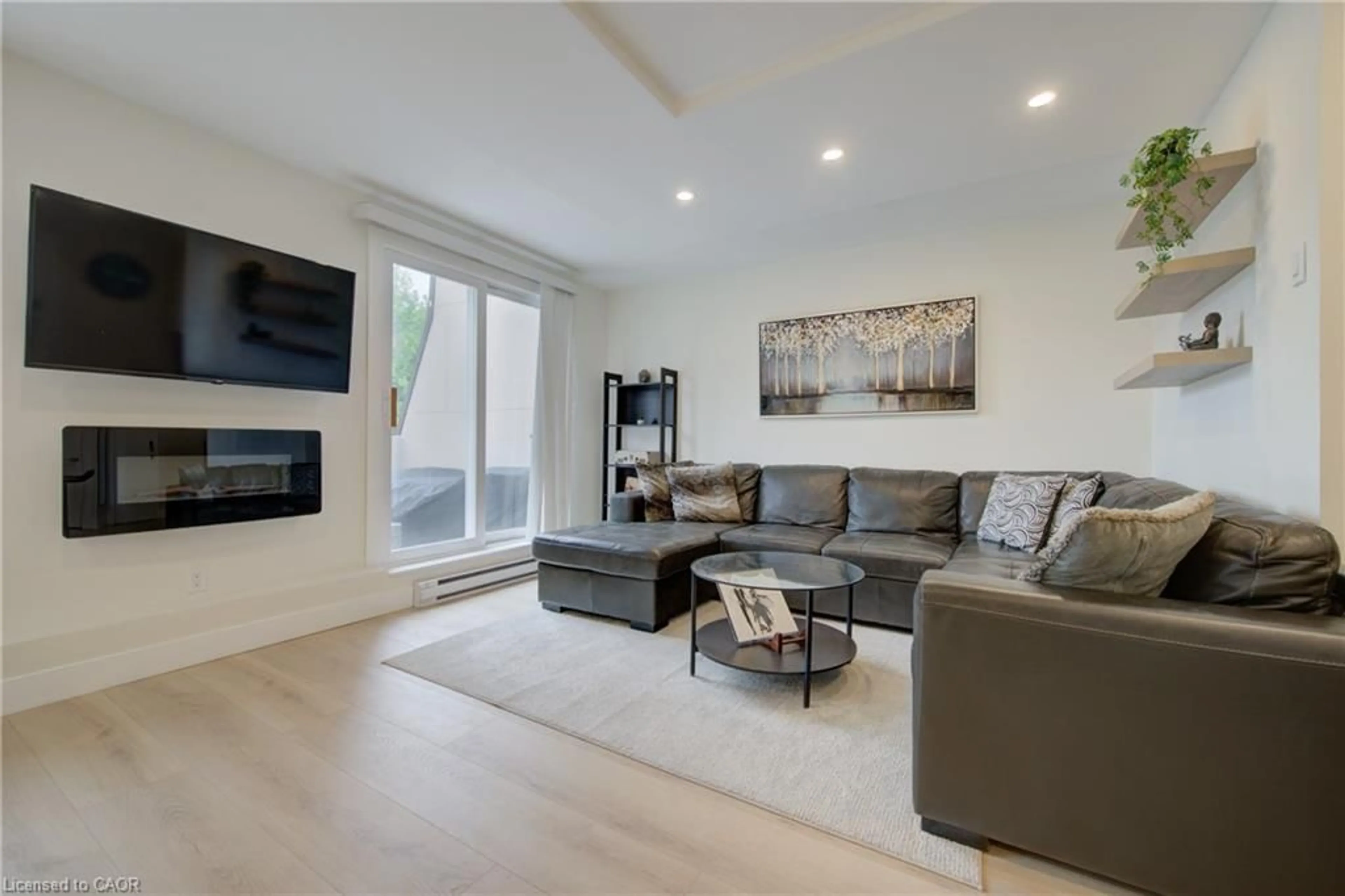 Living room with furniture, unknown for 40 Tannery St #261, Cambridge Ontario N3C 2B9