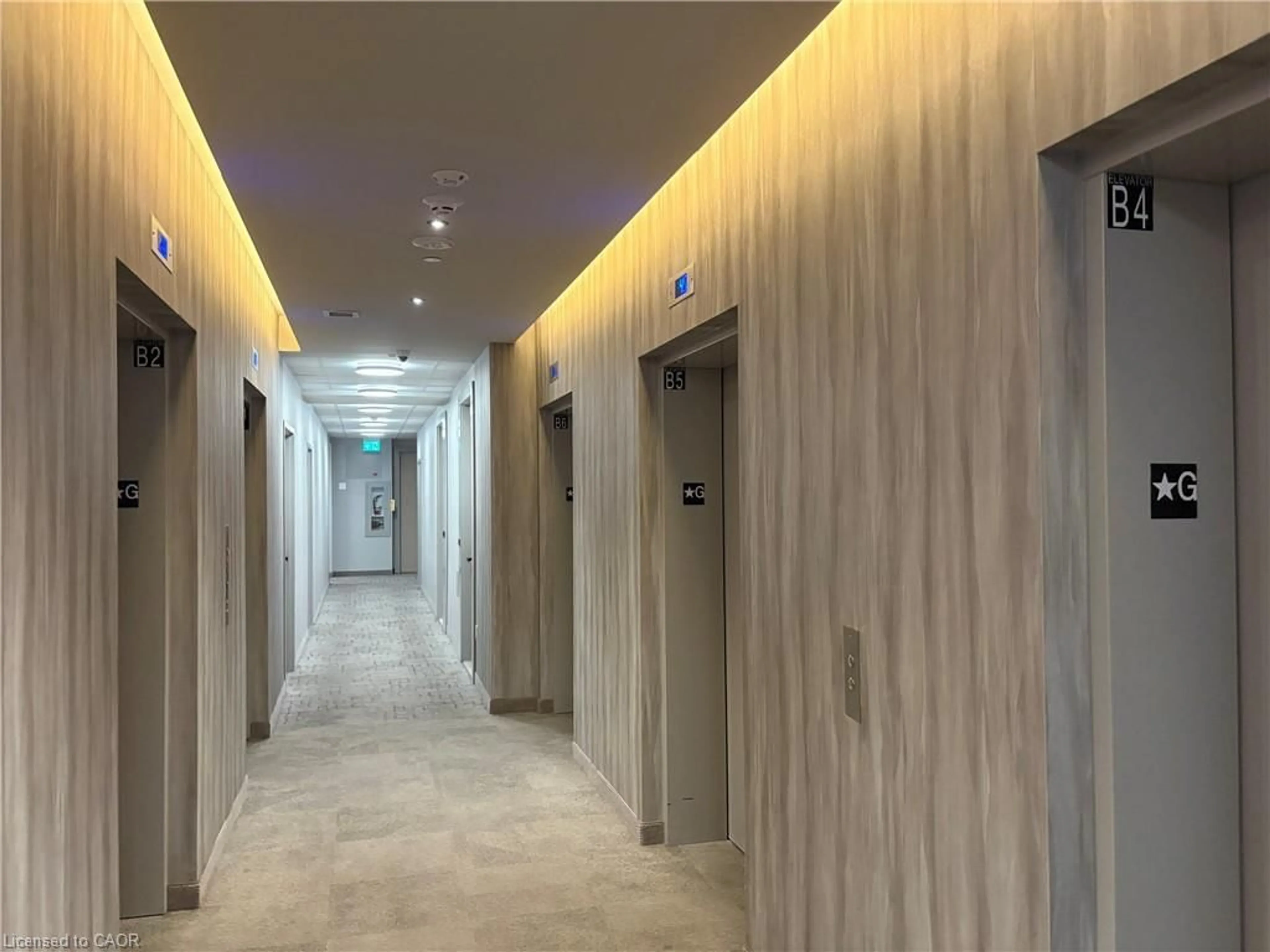 Indoor foyer for 195 Commerce St #1603, Vaughan Ontario L4K 0P9
