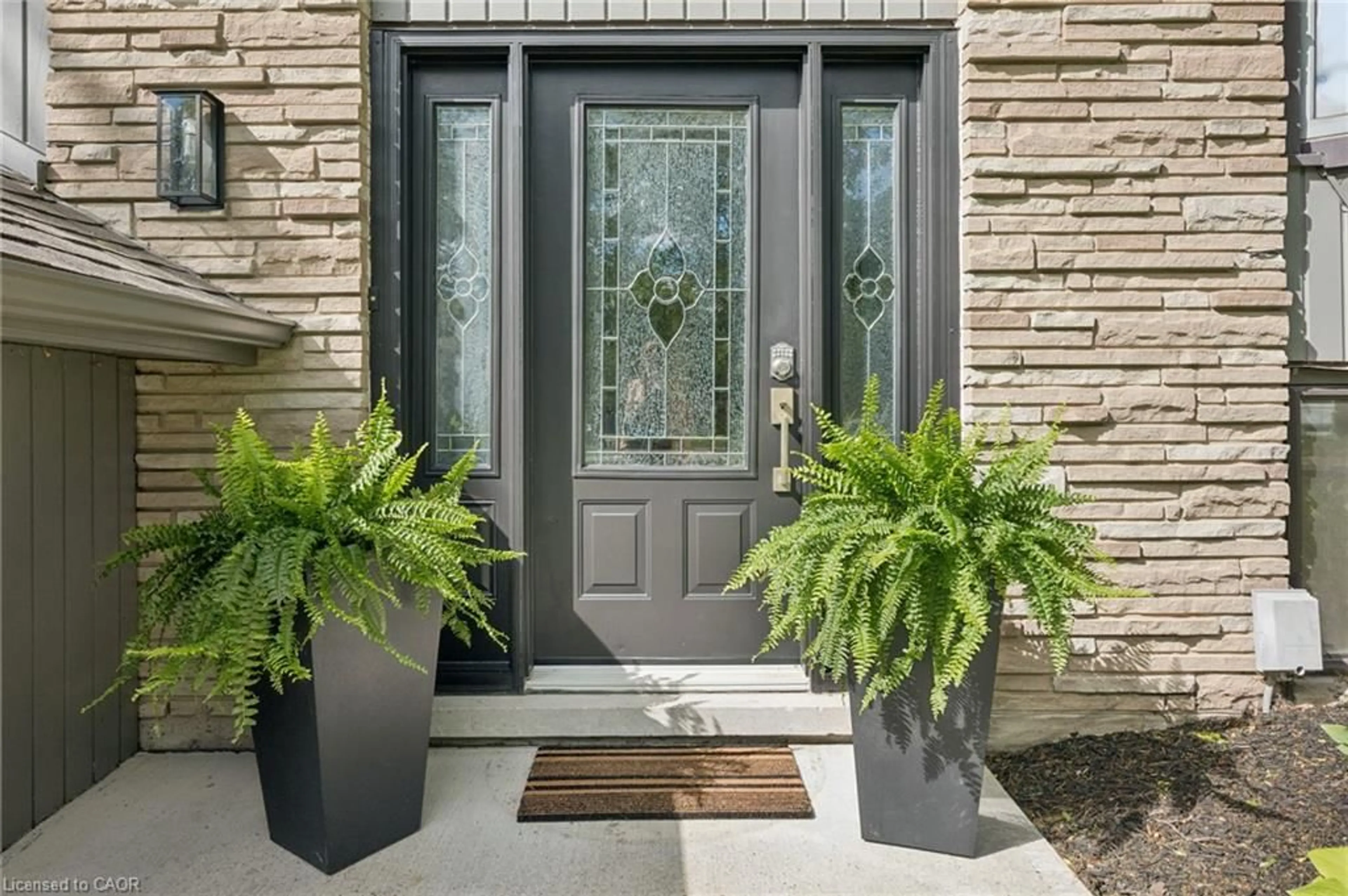 Indoor entryway for 65 Gilmour Cres, Kitchener Ontario N2M 4N5