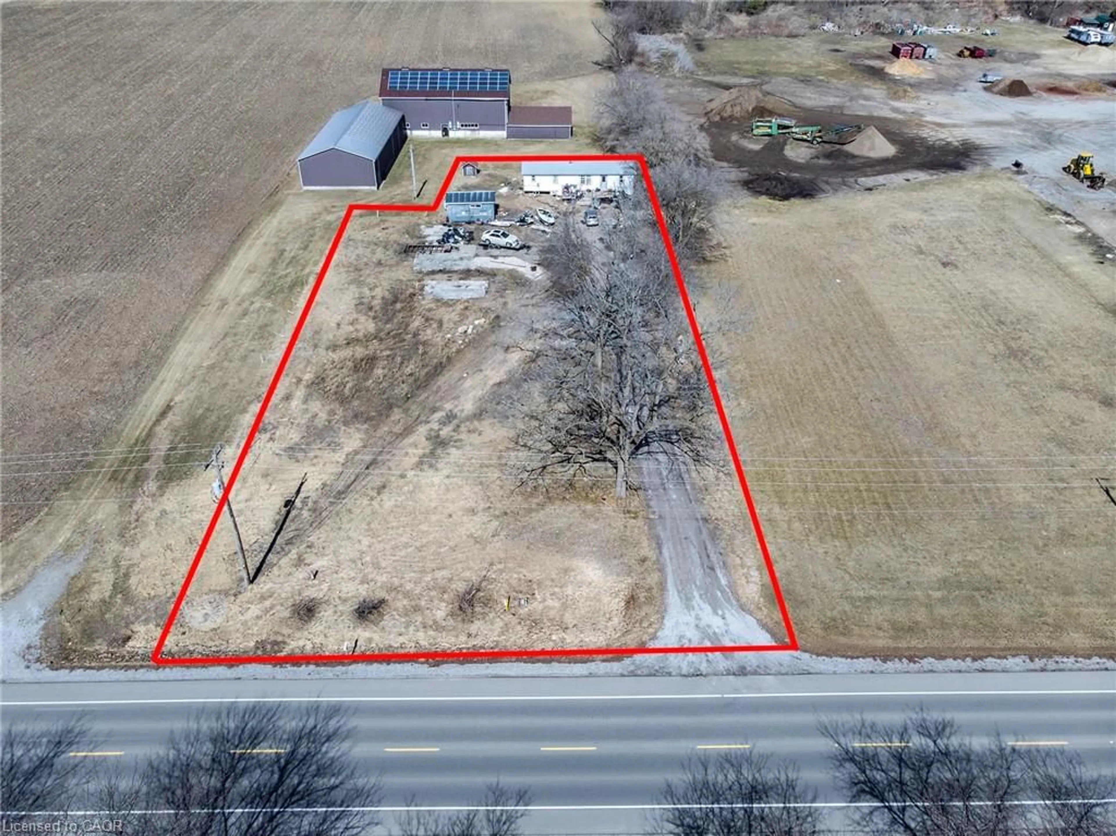 A pic from outside/outdoor area/front of a property/back of a property/a pic from drone, building for 131 Highway 6, Simcoe Ontario N3Y 4K2