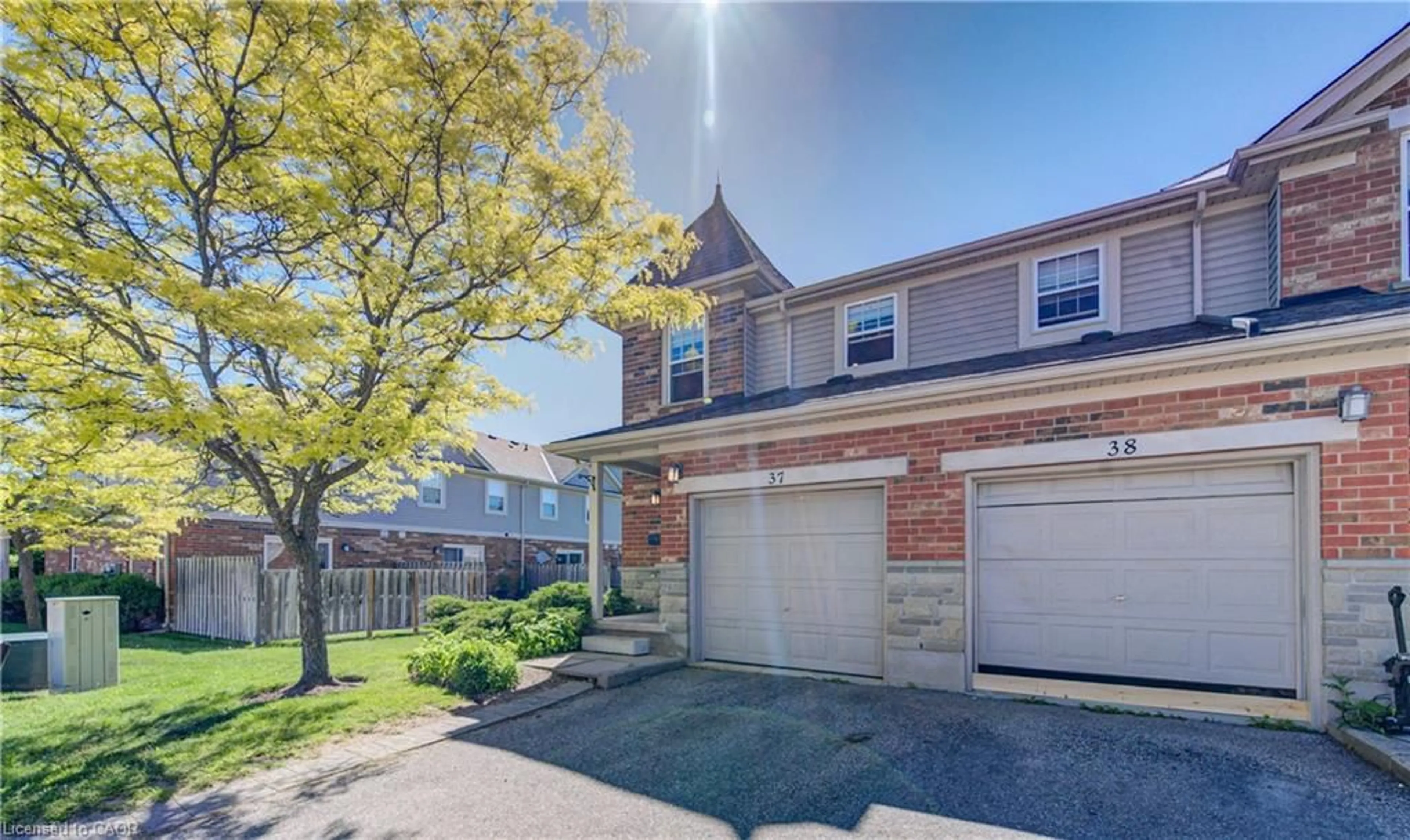 Unknown for 124 Gosling Gdns #37, Guelph Ontario N1G 5K6