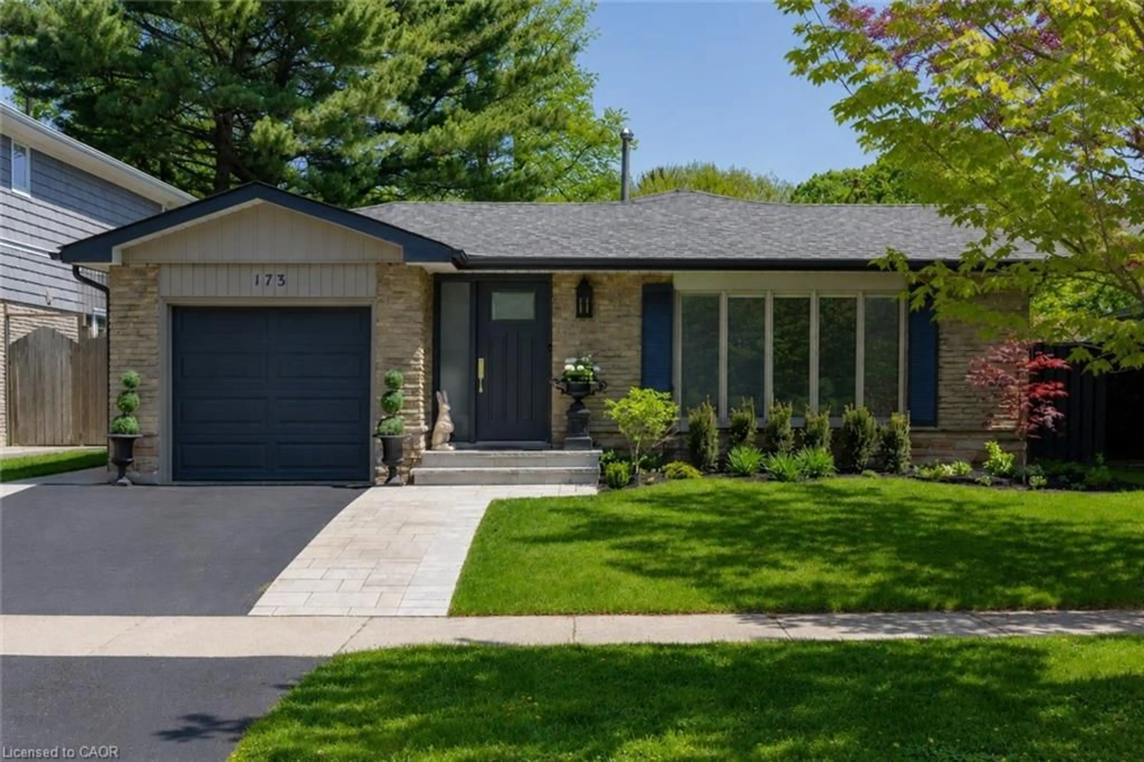 Home with brick exterior material, street for 173 Chebucto Dr, Oakville Ontario L6J 5R1