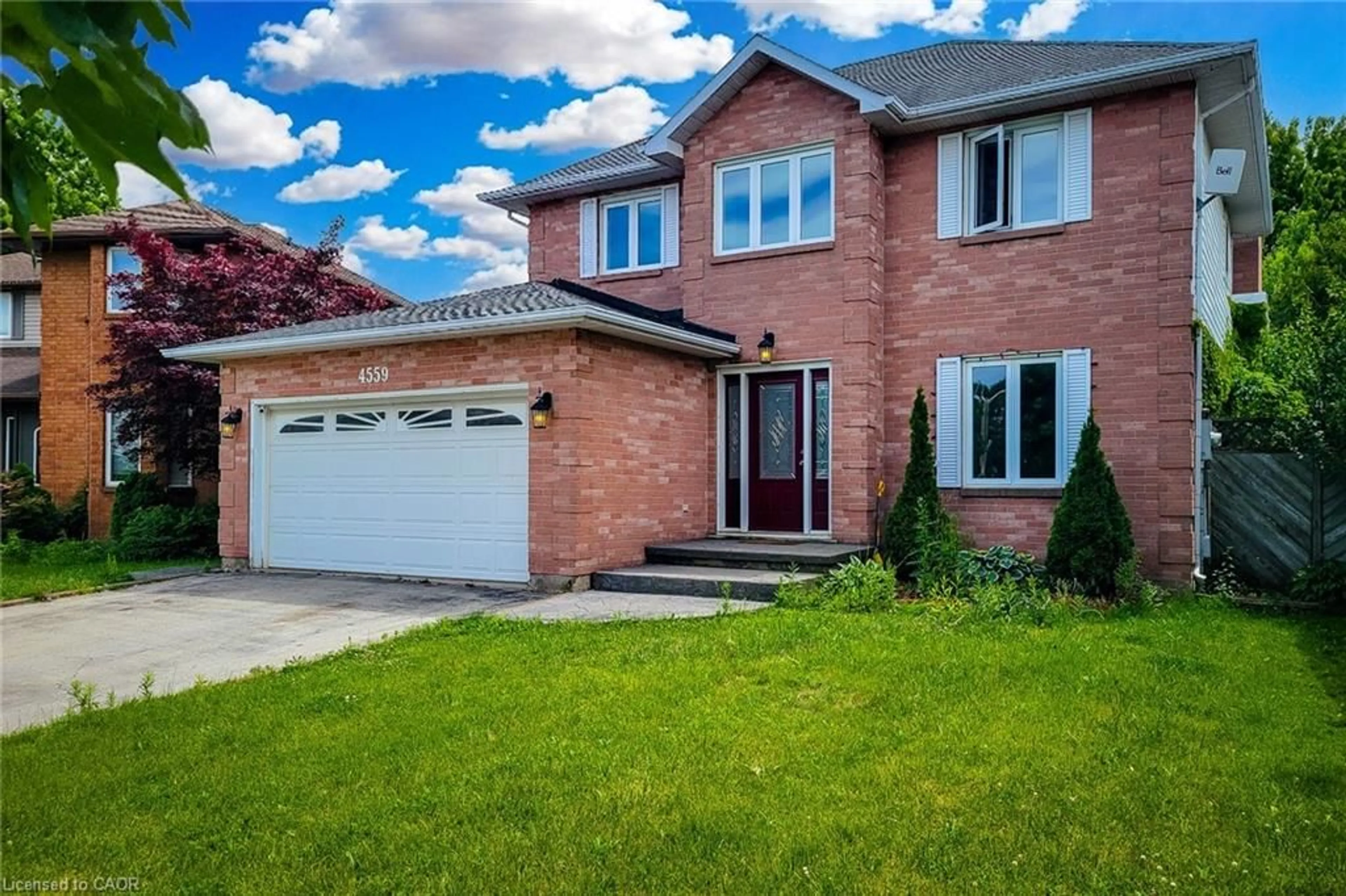 Home with brick exterior material, street for 4559 St. Volodymyr Crt, Lincoln Ontario L0R 1B5