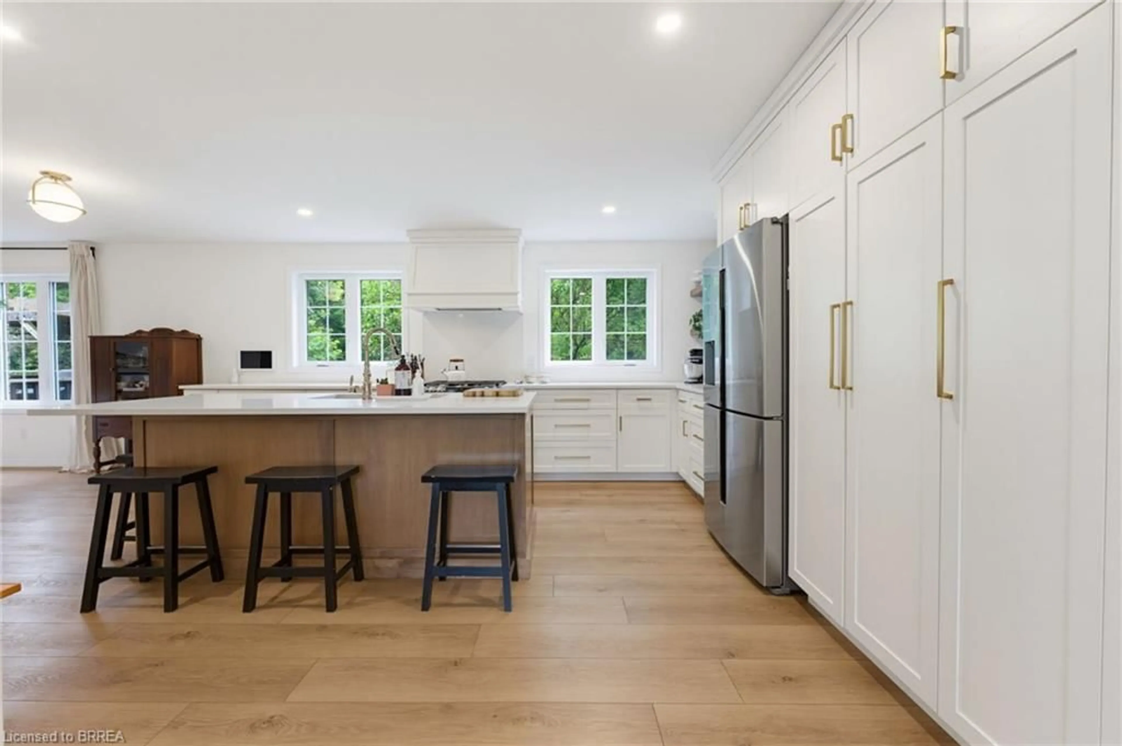 Open concept kitchen, unknown for 27 Hampton Crt, St. George Ontario N0E 1N0