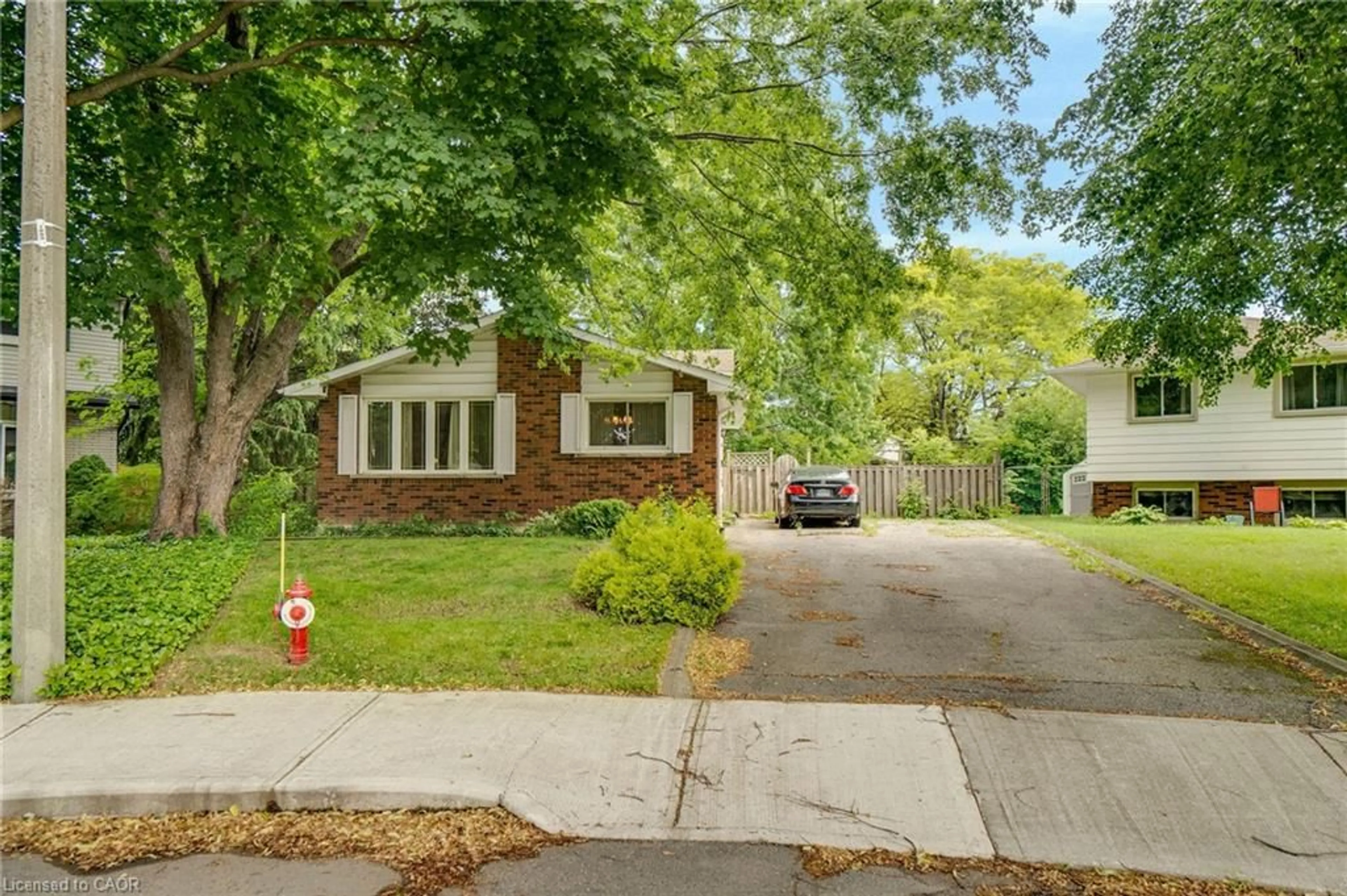 Home with brick exterior material, street for 108 Fassett Crt, Hamilton Ontario L9C 4E9