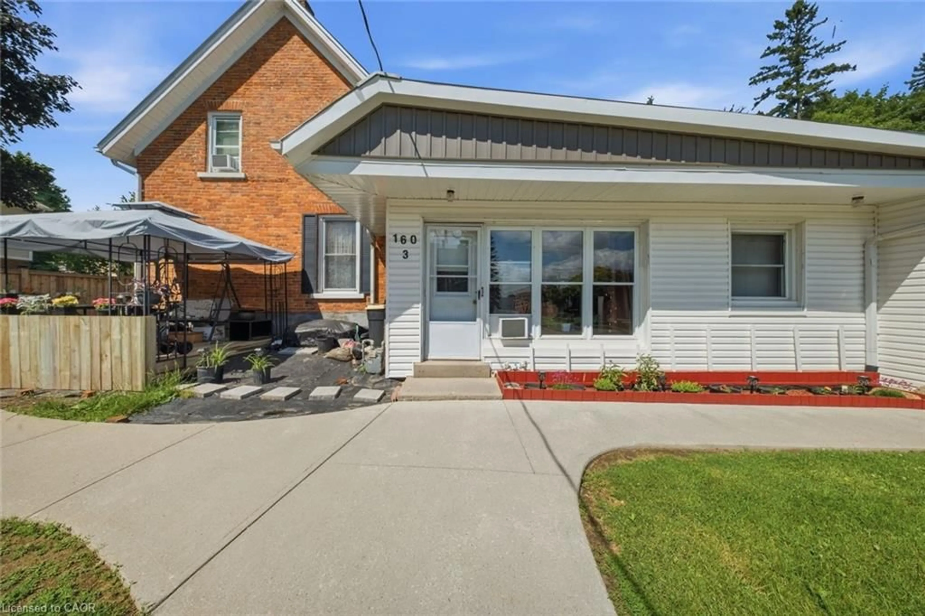 Home with brick exterior material, street for 160 Queen St, Simcoe Ontario N3Y 3Y6