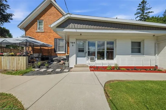 160 Queen St, Simcoe 3