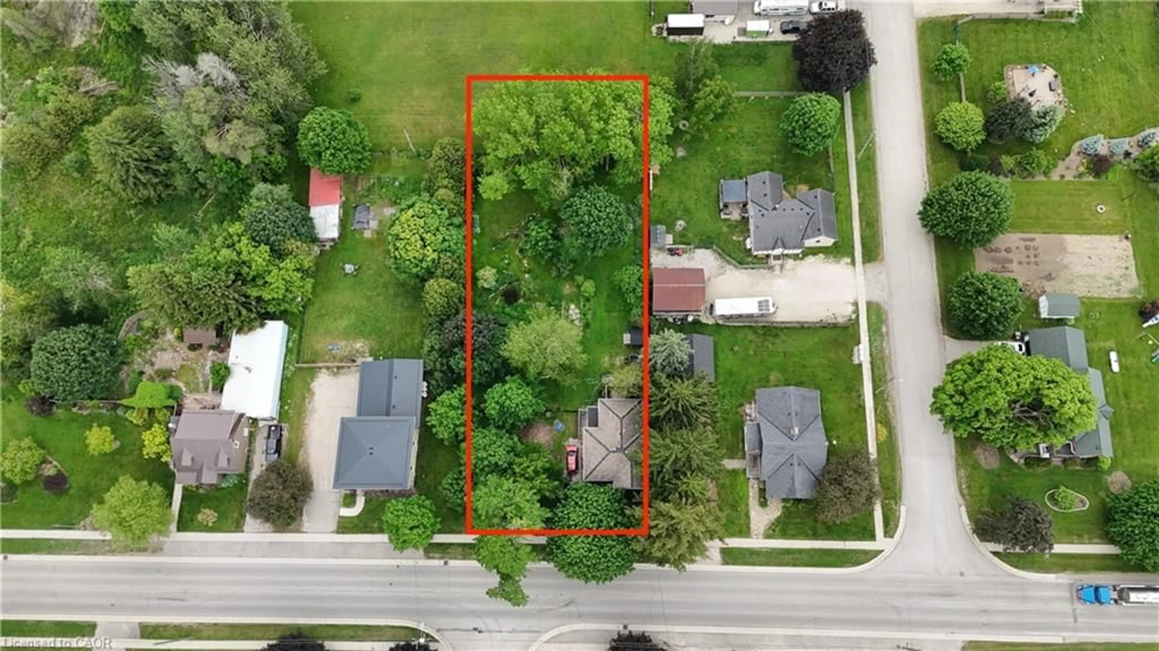 A pic from outside/outdoor area/front of a property/back of a property/a pic from drone, street for 3050 Patrick St, Fordwich Ontario N0G 1V0