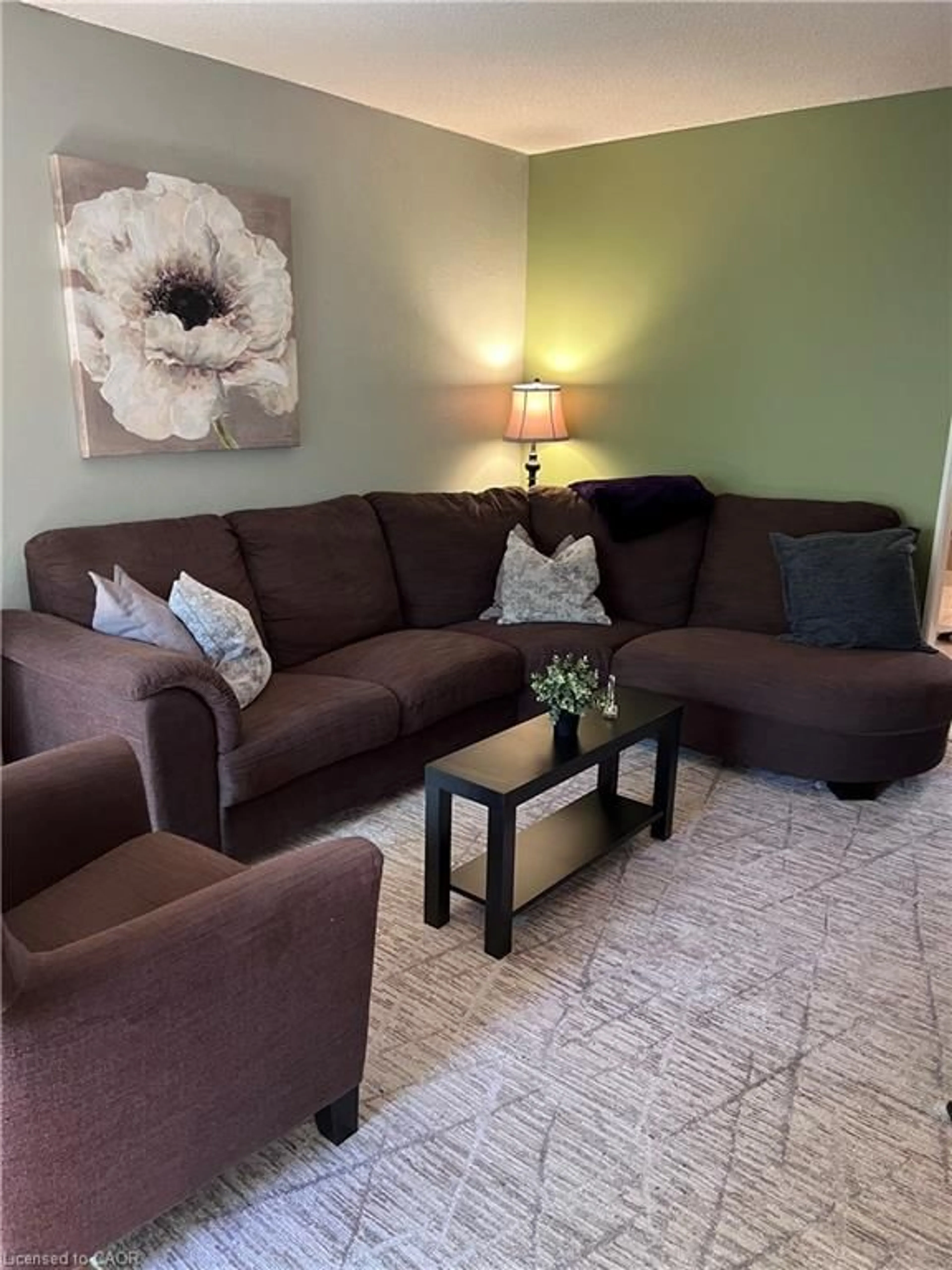 Living room with furniture, unknown for 473 Woodview Rd #2, Burlington Ontario L7N 2Z9
