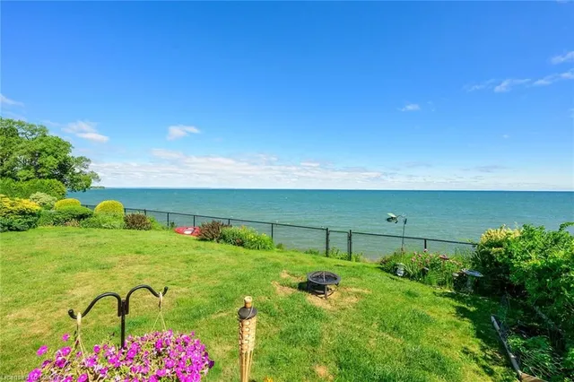 15 Cheval Dr, Grimsby 2