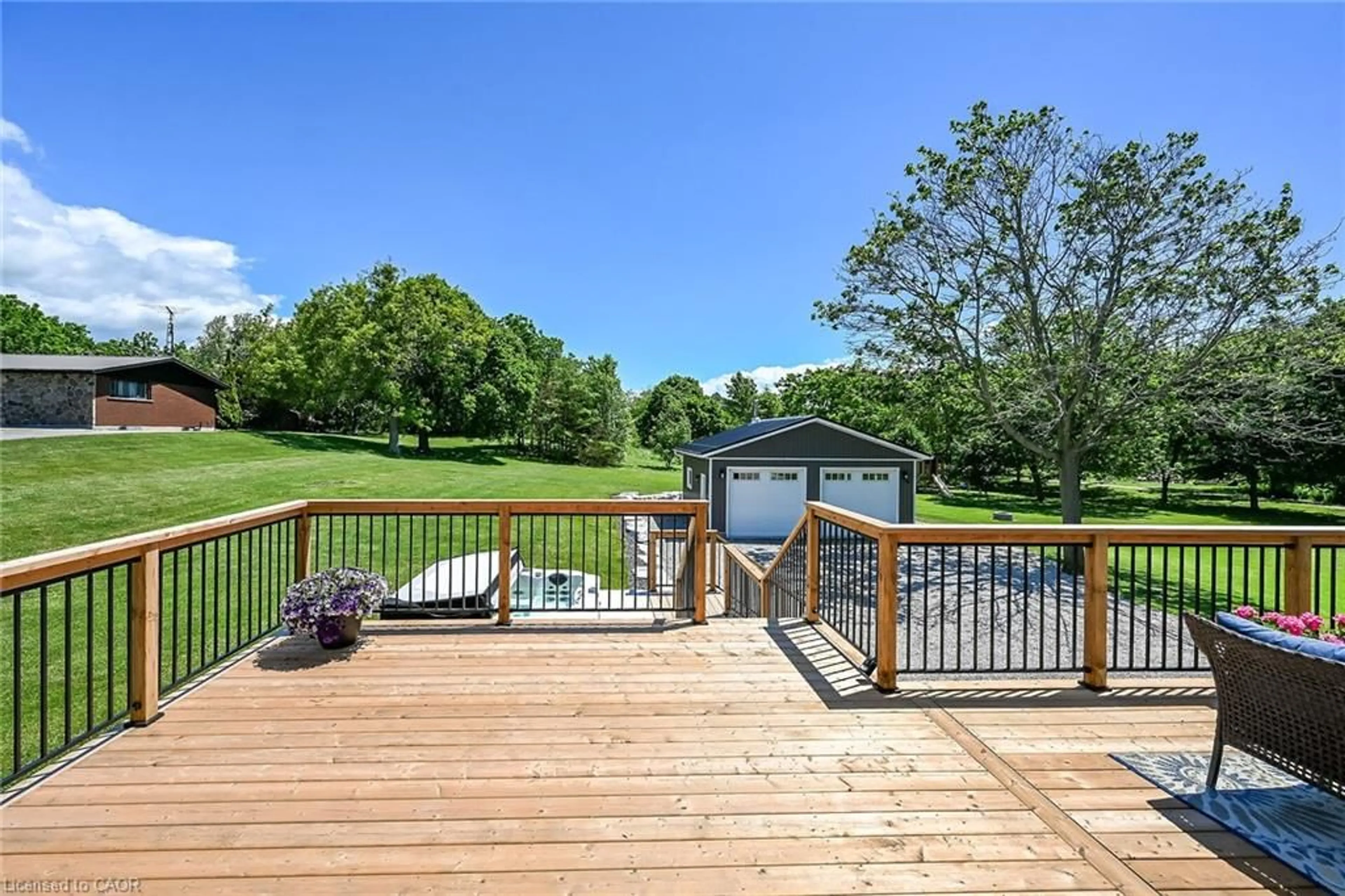 Patio, water/lake/river/ocean view for 41 Erie St, Selkirk Ontario N0A 1P0