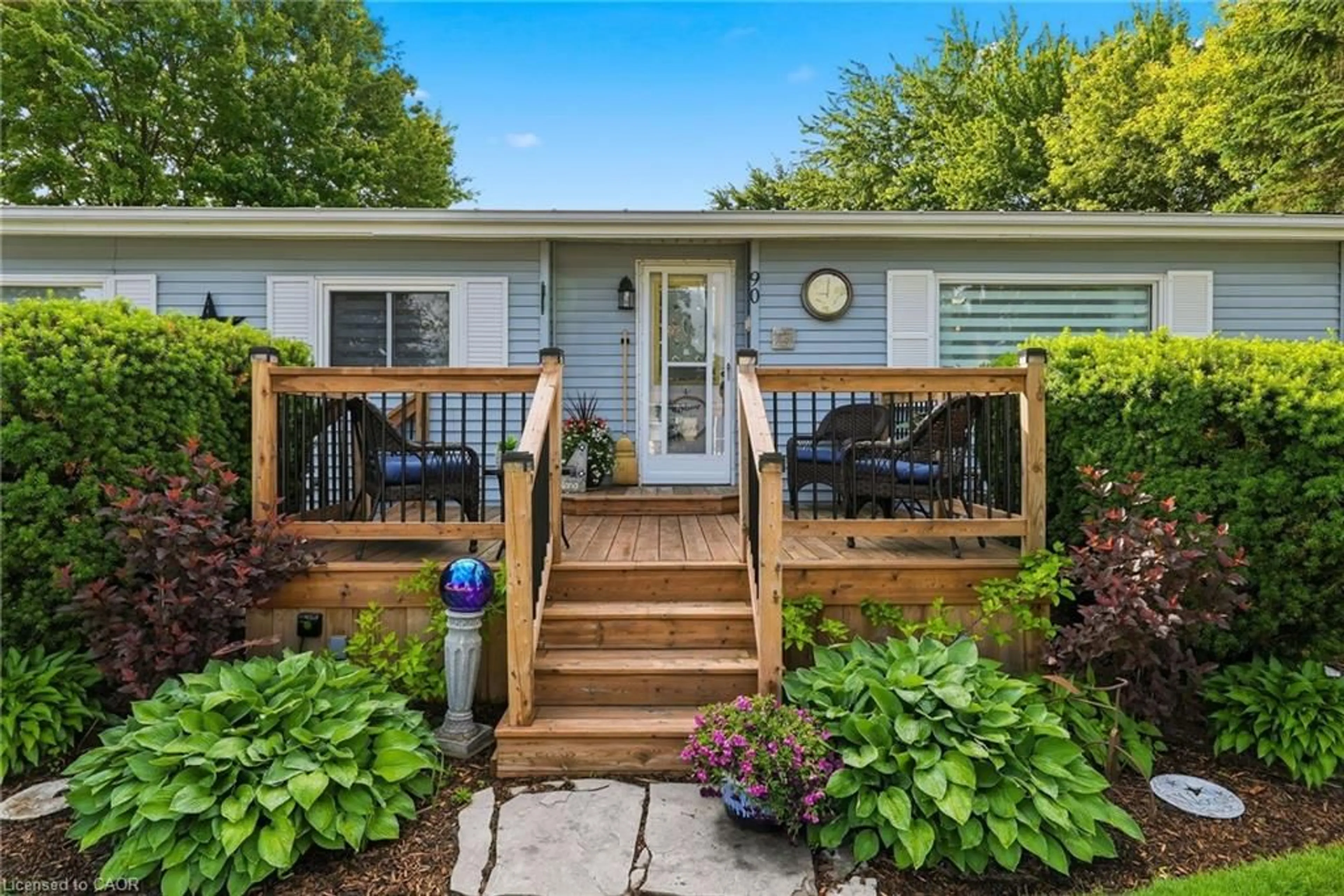 Home with vinyl exterior material, street for 90 Fairview Cres, Listowel Ontario N4W 3G8