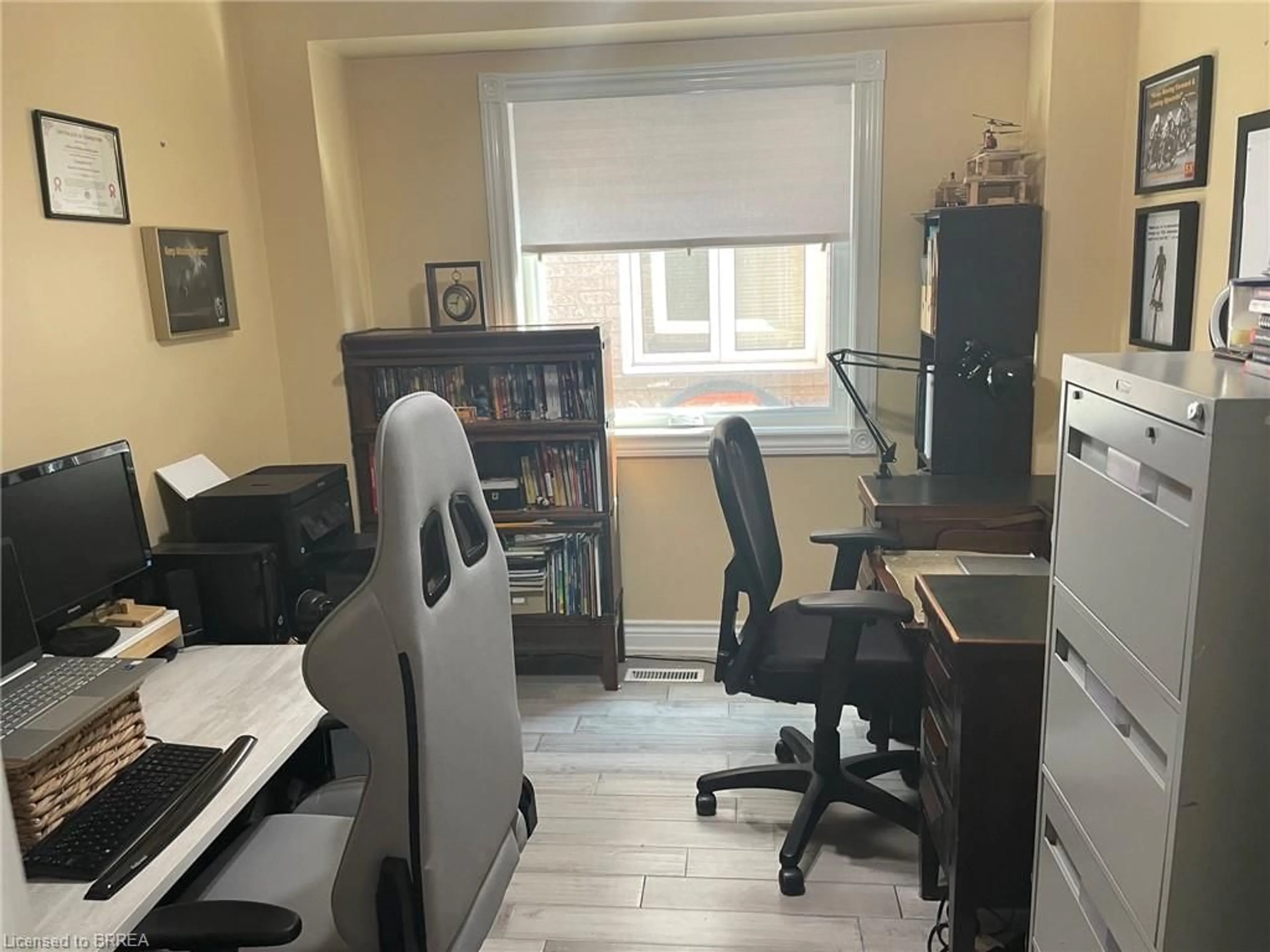 A pic of a room for 30 Hollybush St, Brampton Ontario L6R 1A5