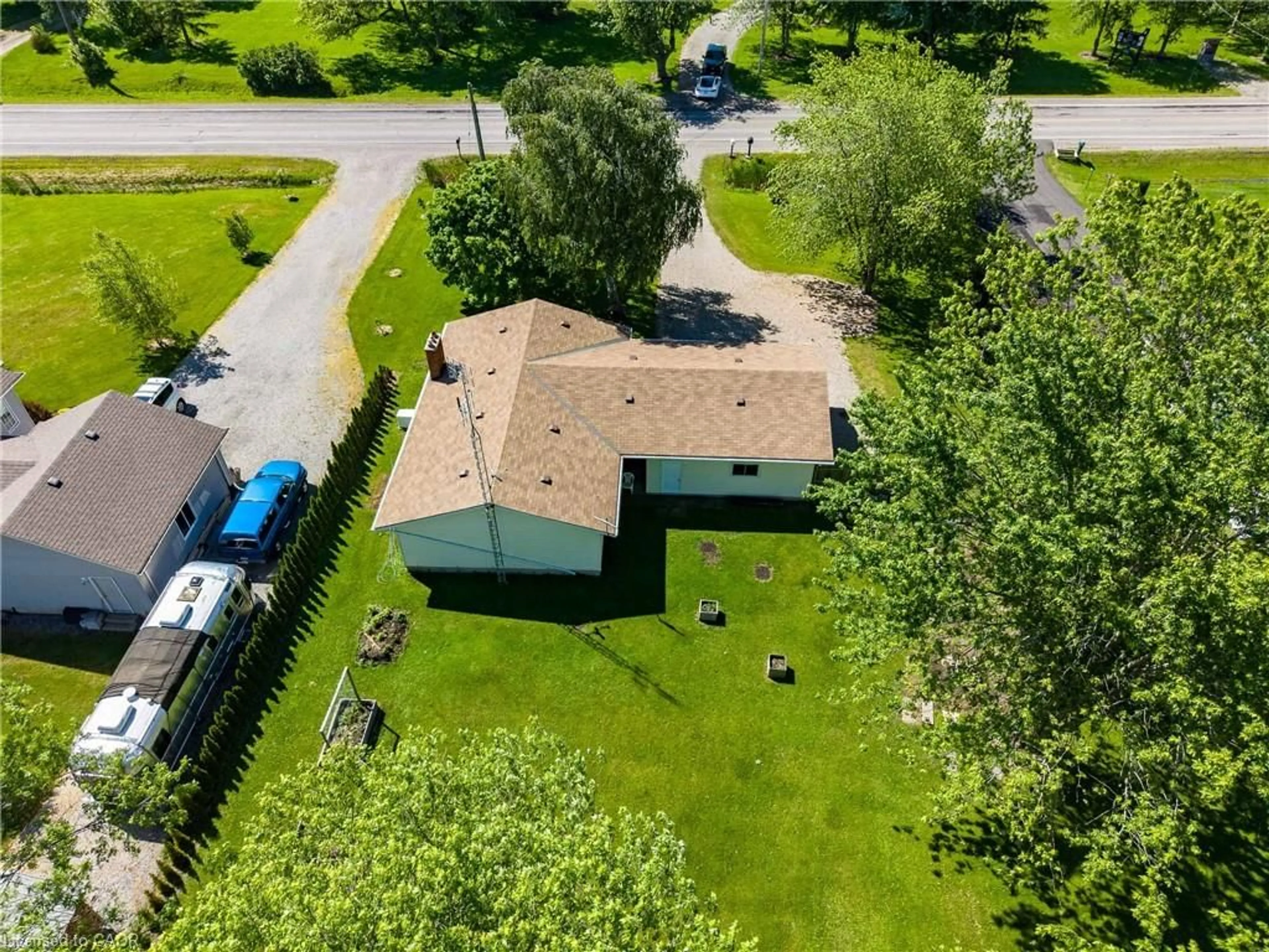A pic from outside/outdoor area/front of a property/back of a property/a pic from drone, water/lake/river/ocean view for 6155 Rainham Rd, Dunnville Ontario N1A 2W8