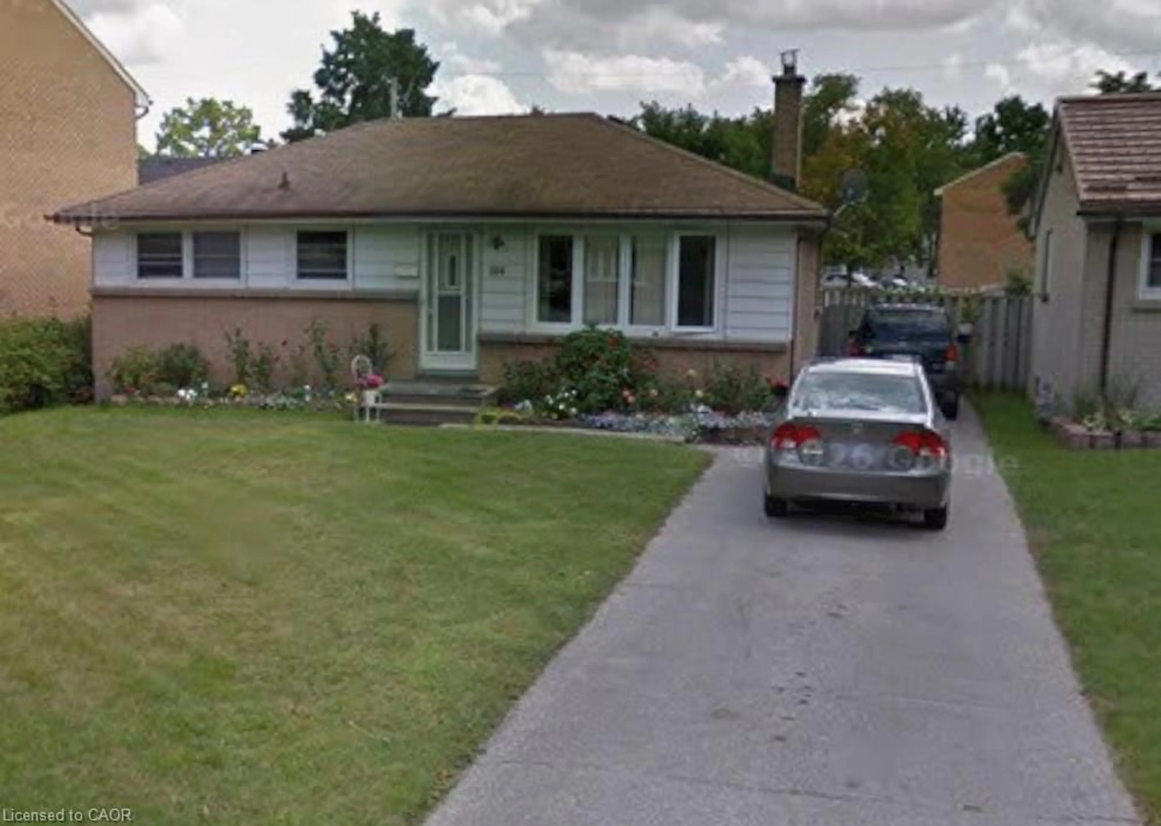 Unknown for 104 Queenston Cres, London Ontario N5W 1N6
