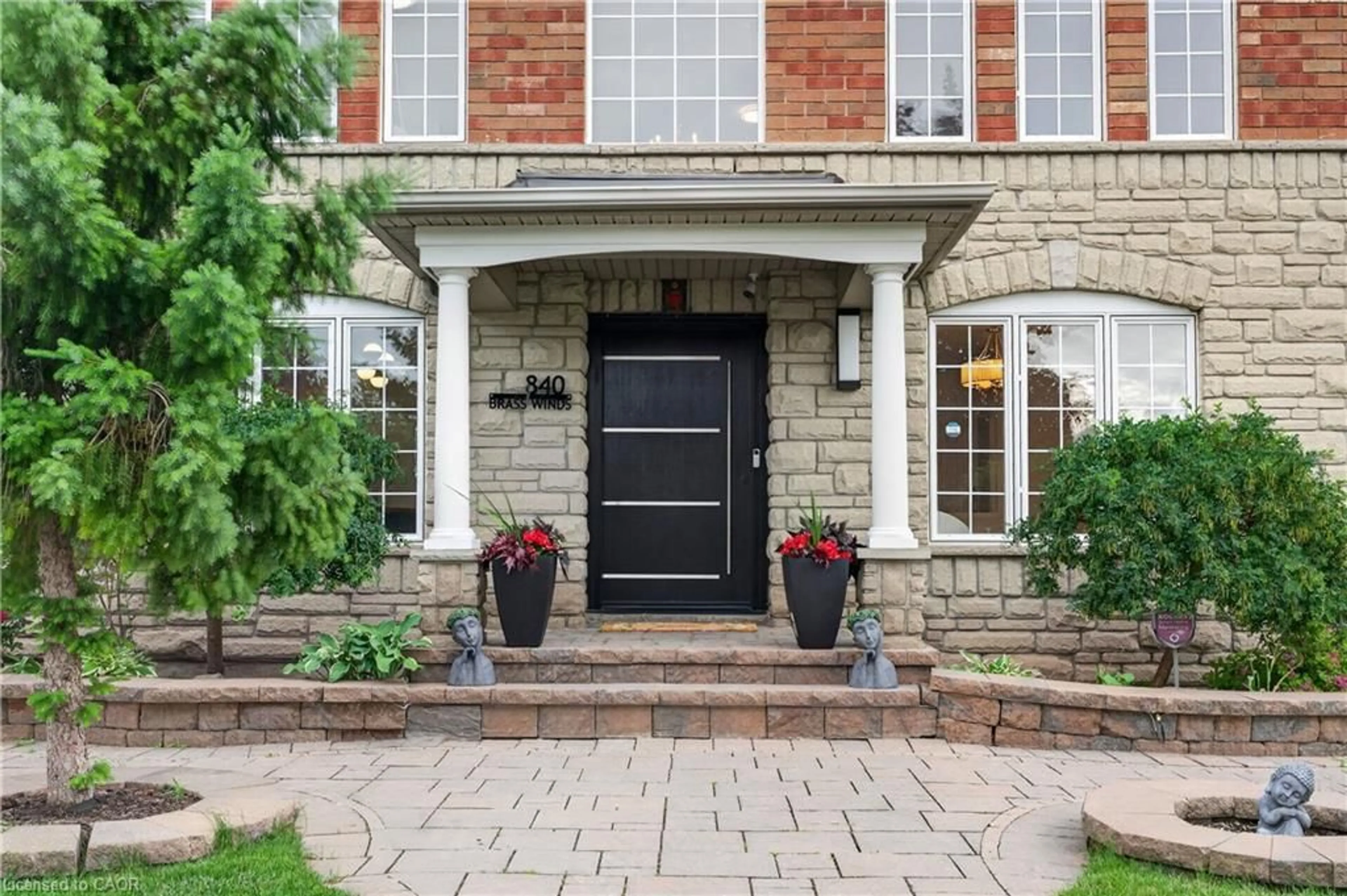 Home with brick exterior material, street for 840 Brass Winds Pl, Mississauga Ontario L5W 1T3