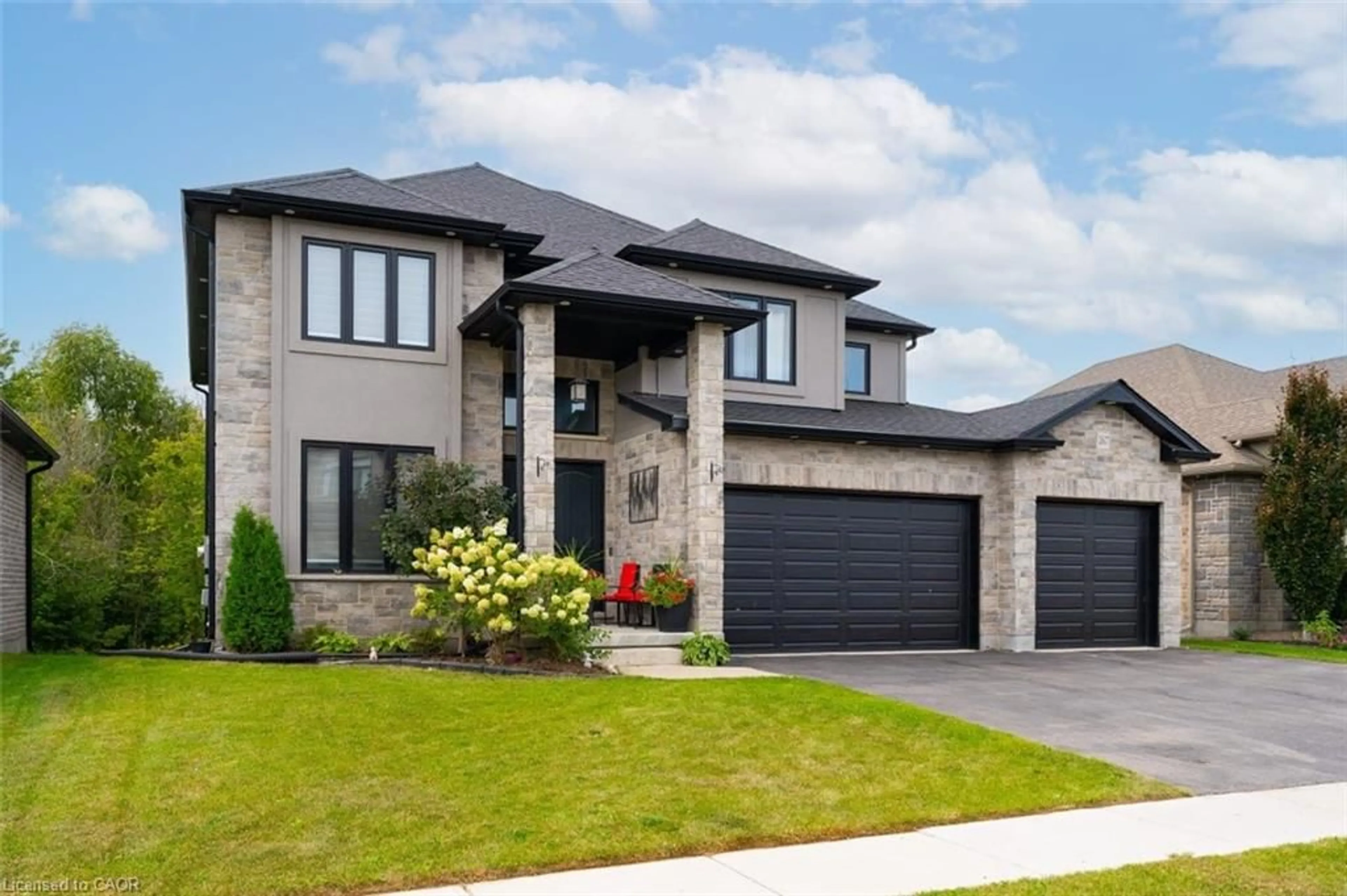 Home with brick exterior material, street for 267 Wedgewood Dr, Woodstock Ontario N4T 0J1