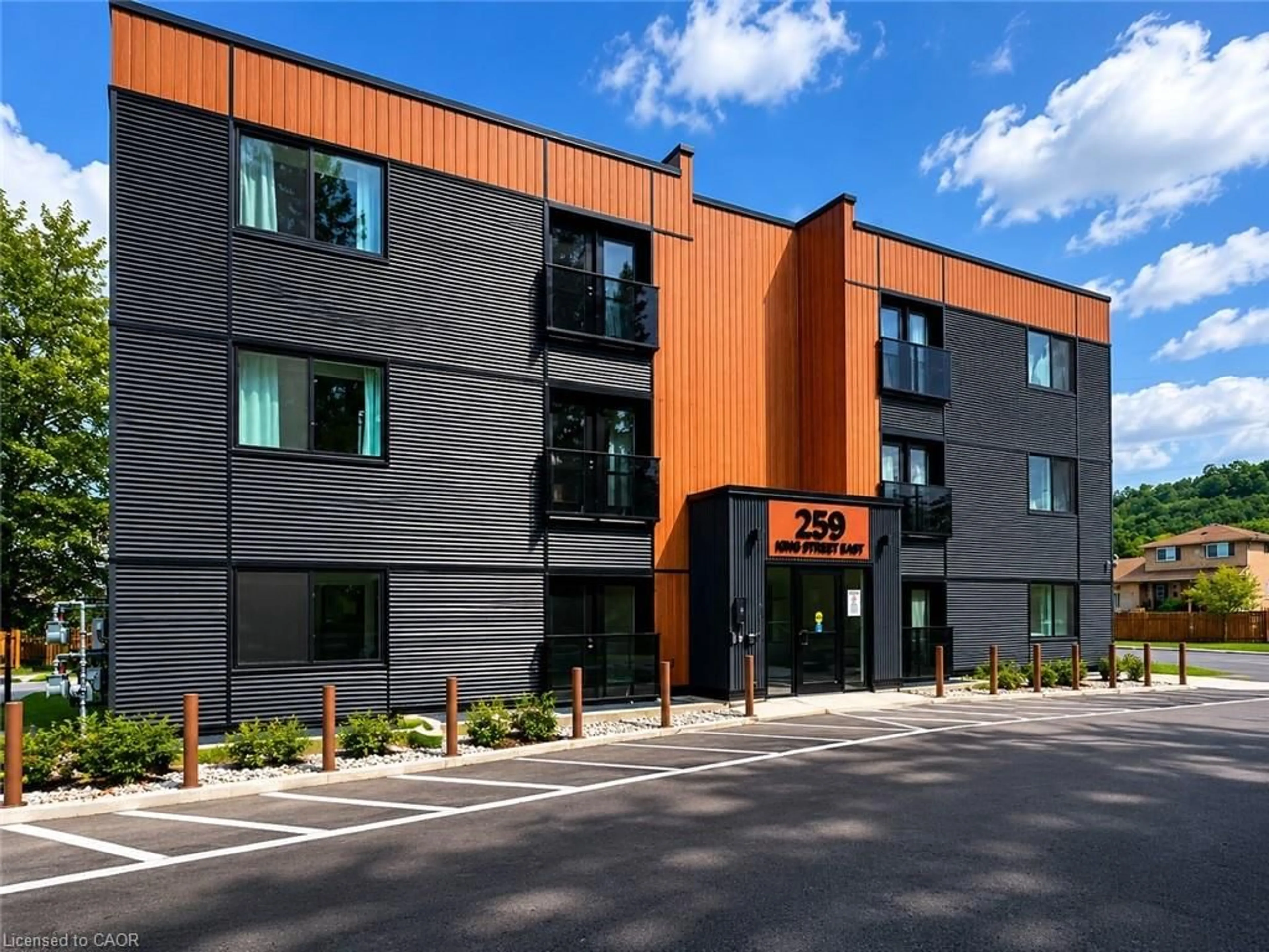Unknown for 259 King St #1C, Stoney Creek Ontario L8G 1L9