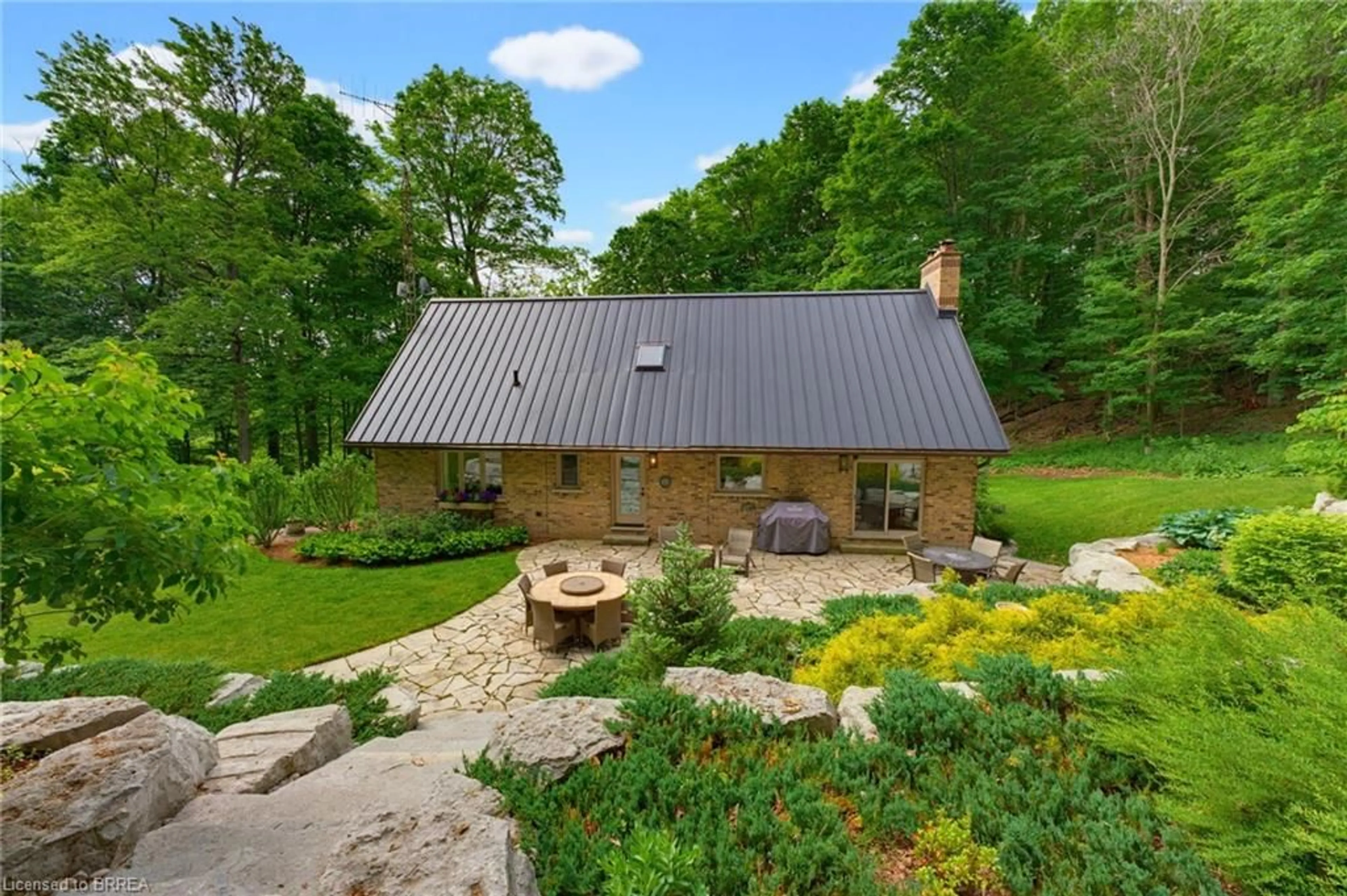 A pic from outside/outdoor area/front of a property/back of a property/a pic from drone, unknown for 233 Mclean School Rd, St. George Ontario N0E 1N0