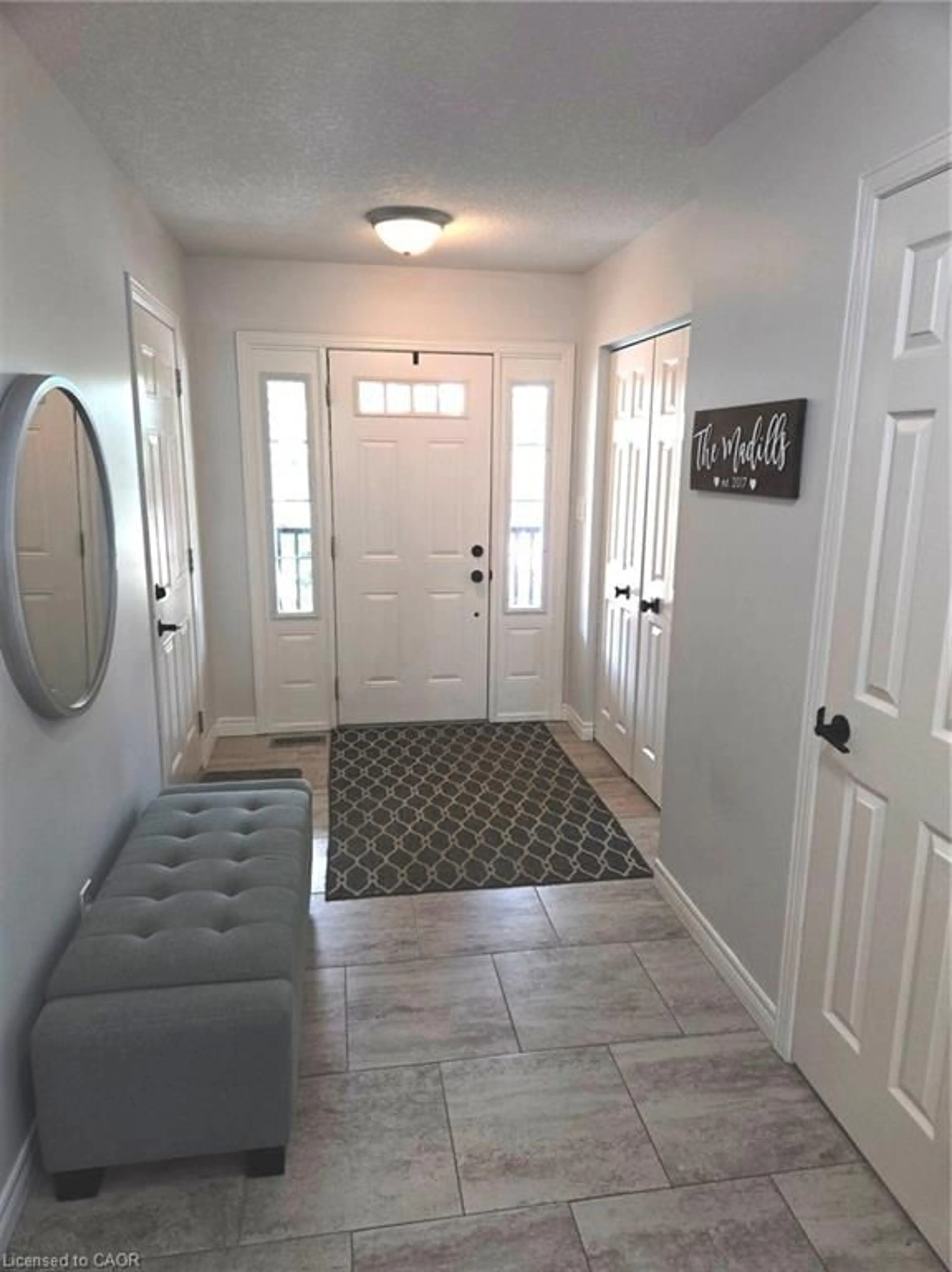 Indoor entryway for 570 St Moritz Ave, Waterloo Ontario N2T 2Z3