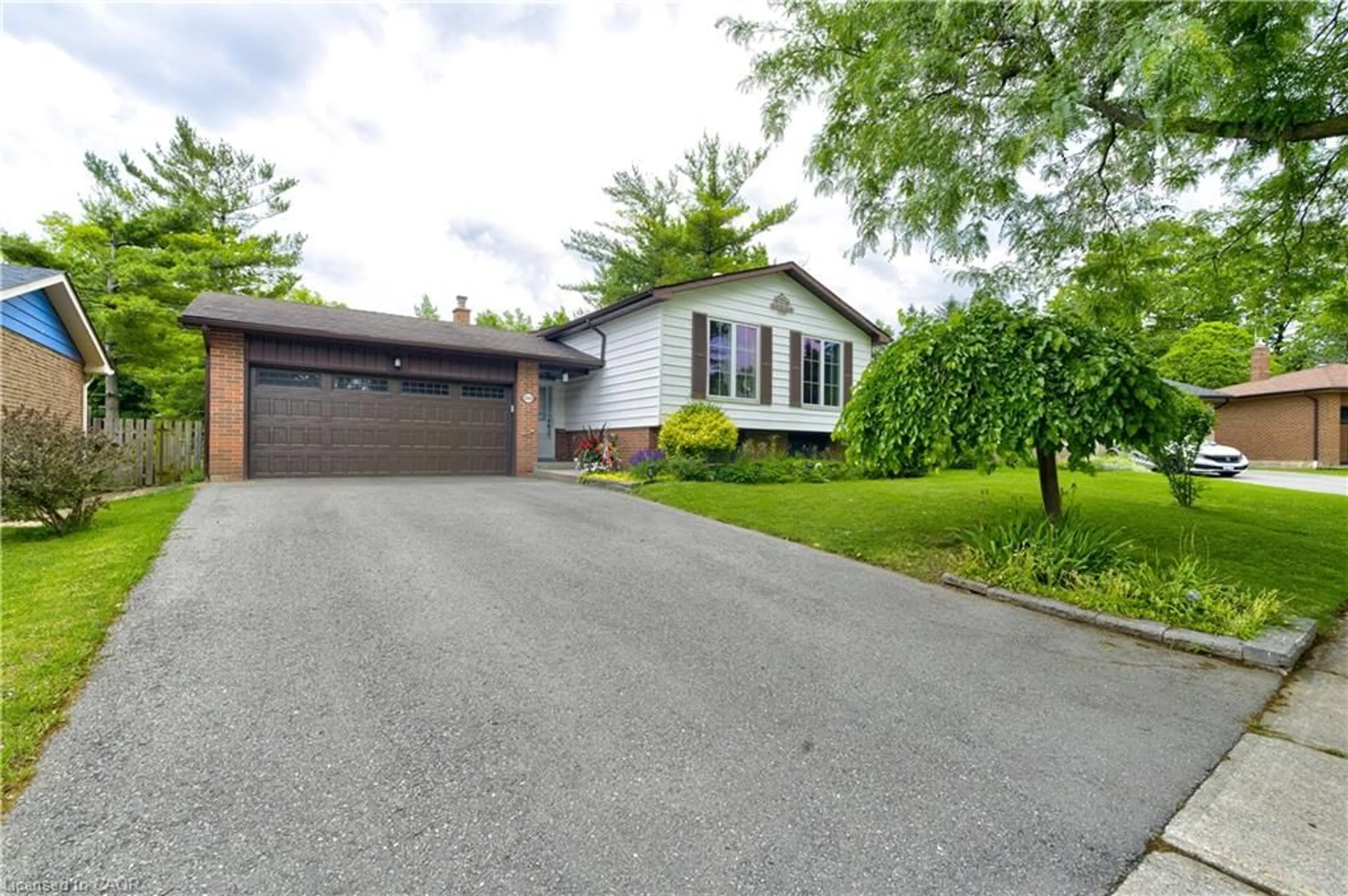 Unknown for 2020 Coral Cres, Burlington Ontario L7P 3K5