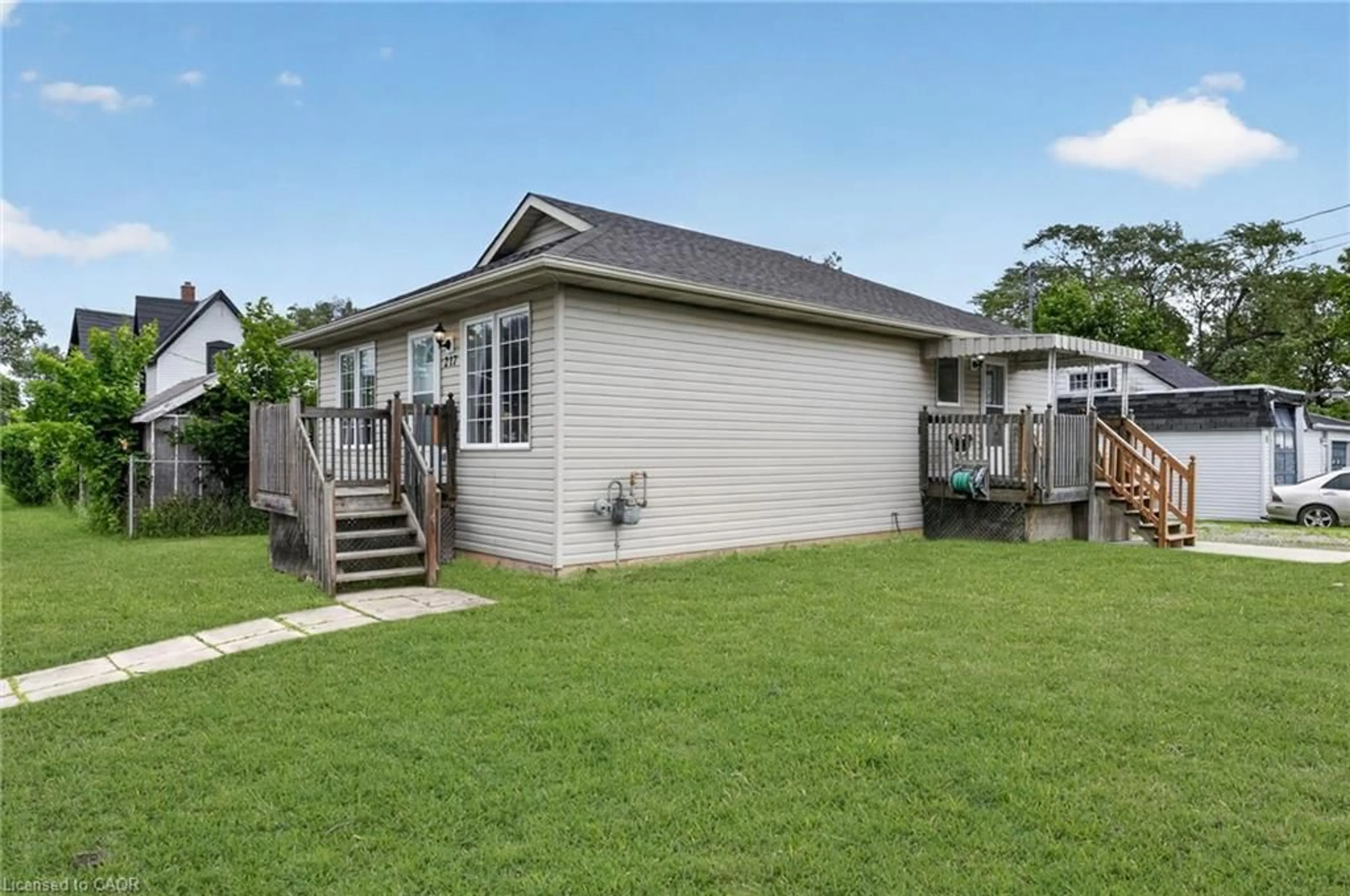 Unknown for 217 Pine St, Dunnville Ontario N1A 2L4