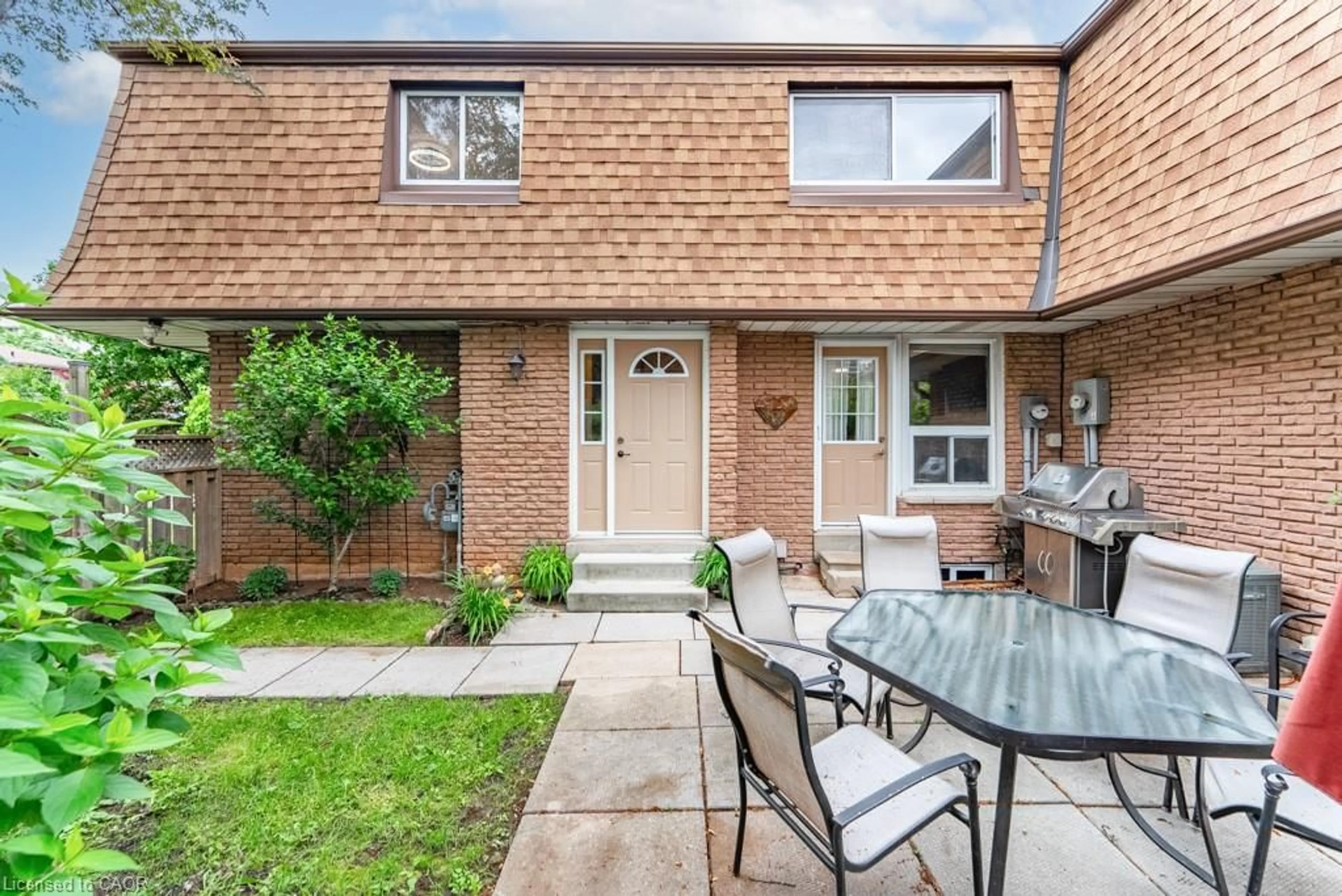 Patio, street for 4042 Longmoor Dr #4, Burlington Ontario L7L 1X2