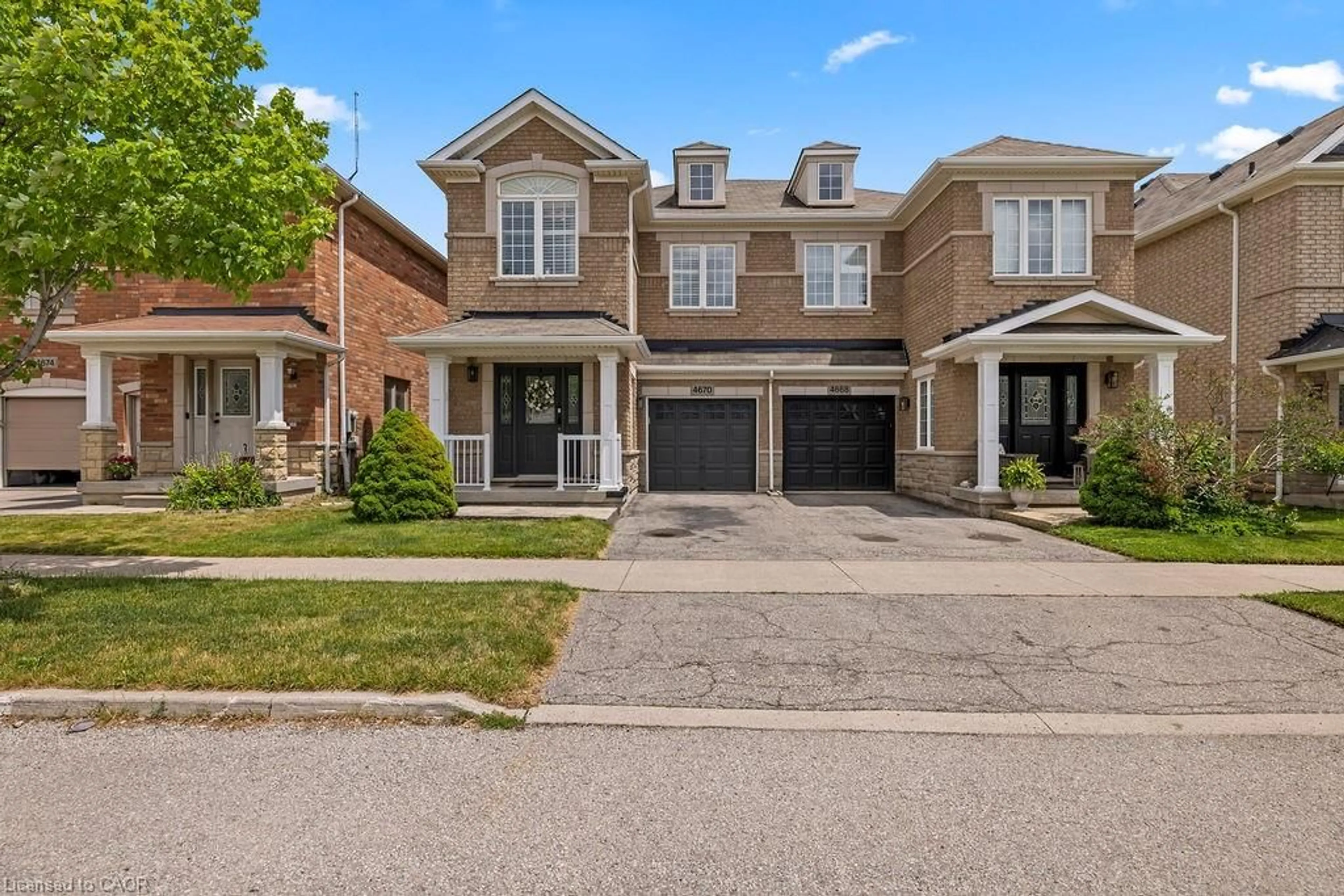 Home with brick exterior material, street for 4670 Thomas Alton Blvd, Burlington Ontario L7M 0G1