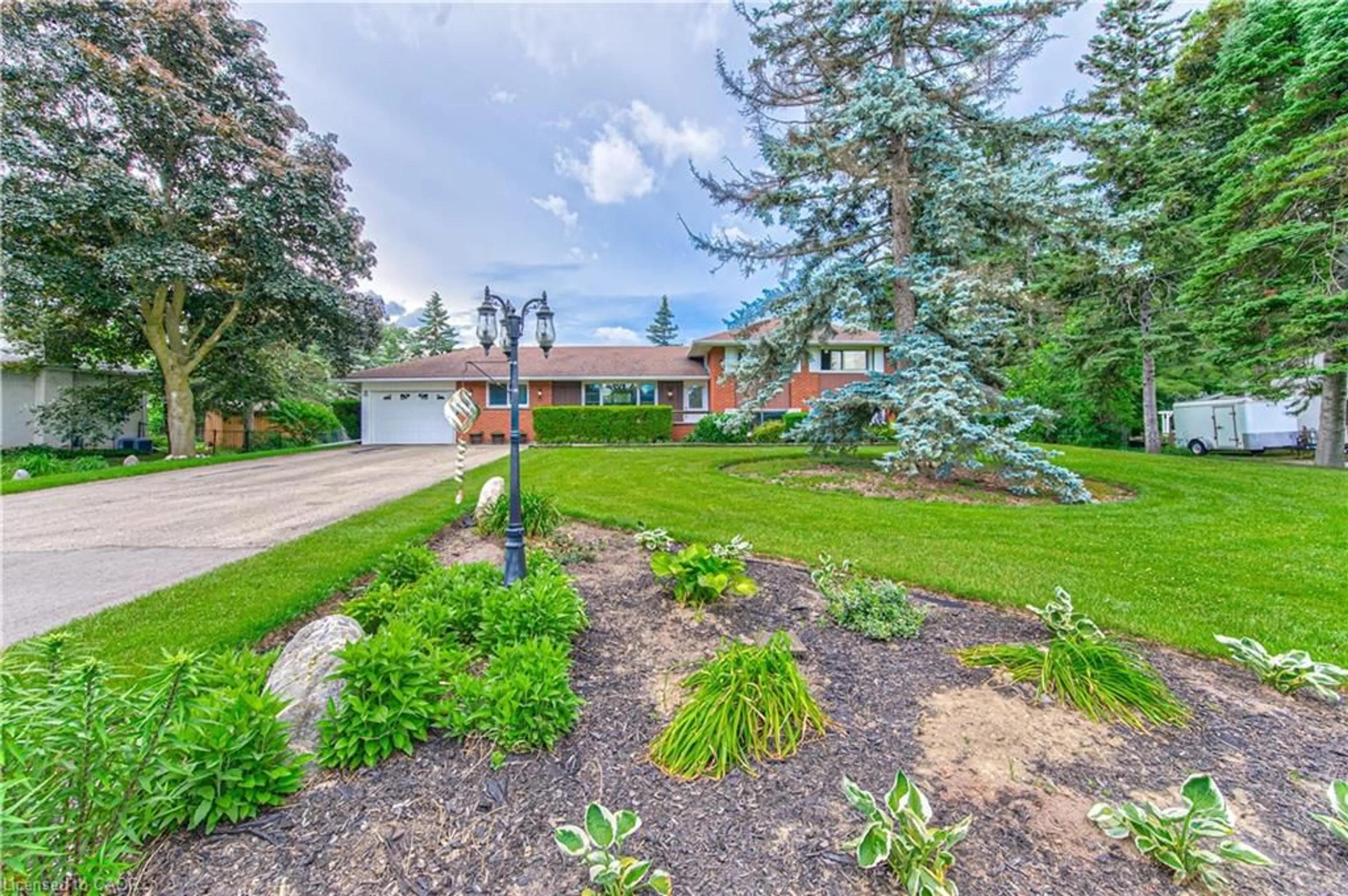 A pic from outside/outdoor area/front of a property/back of a property/a pic from drone, unknown for 46 Elroy Rd, Breslau Ontario N0B 1M0