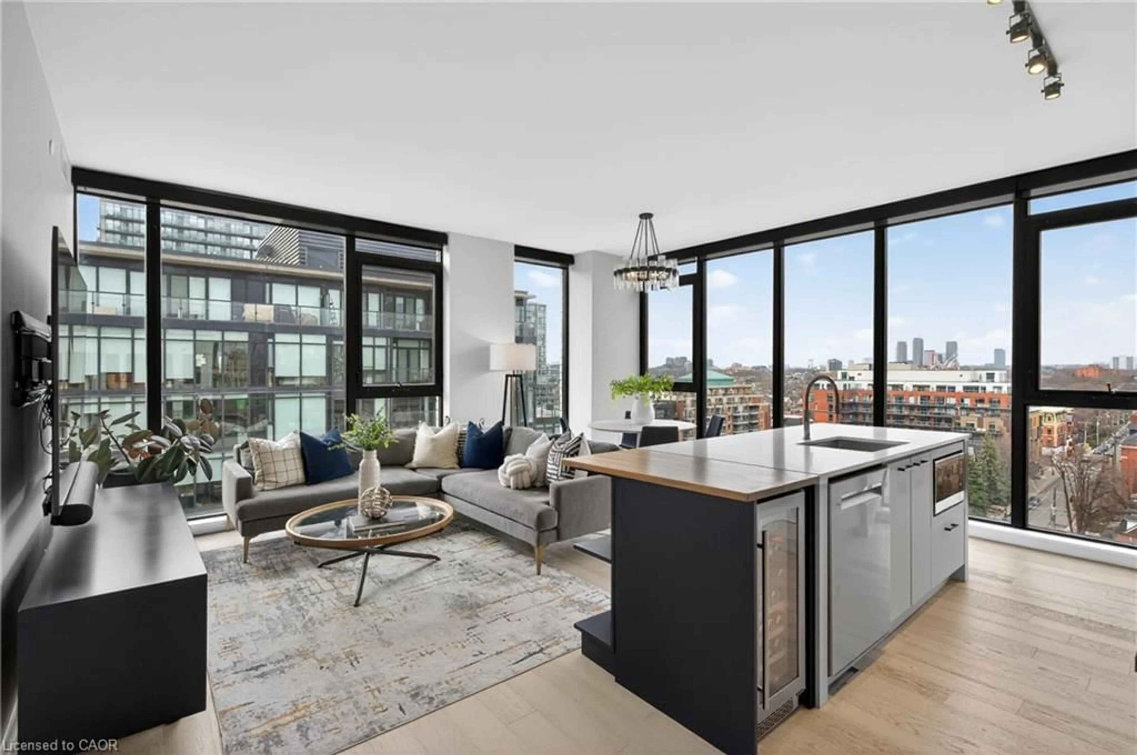 Open concept kitchen, unknown for 41 Dovercourt Rd #PH1001, Toronto Ontario M6J 0G6