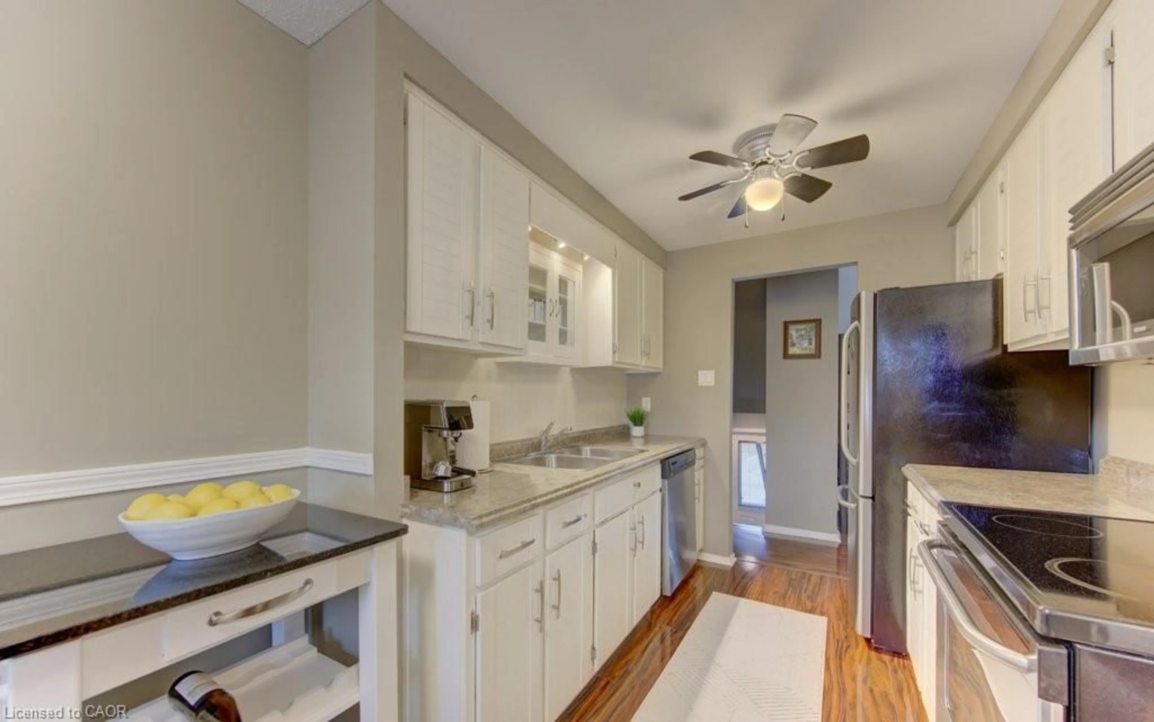 Standard kitchen, unknown for 458 Beechwood Pl #3, Waterloo Ontario N2T 1Y9
