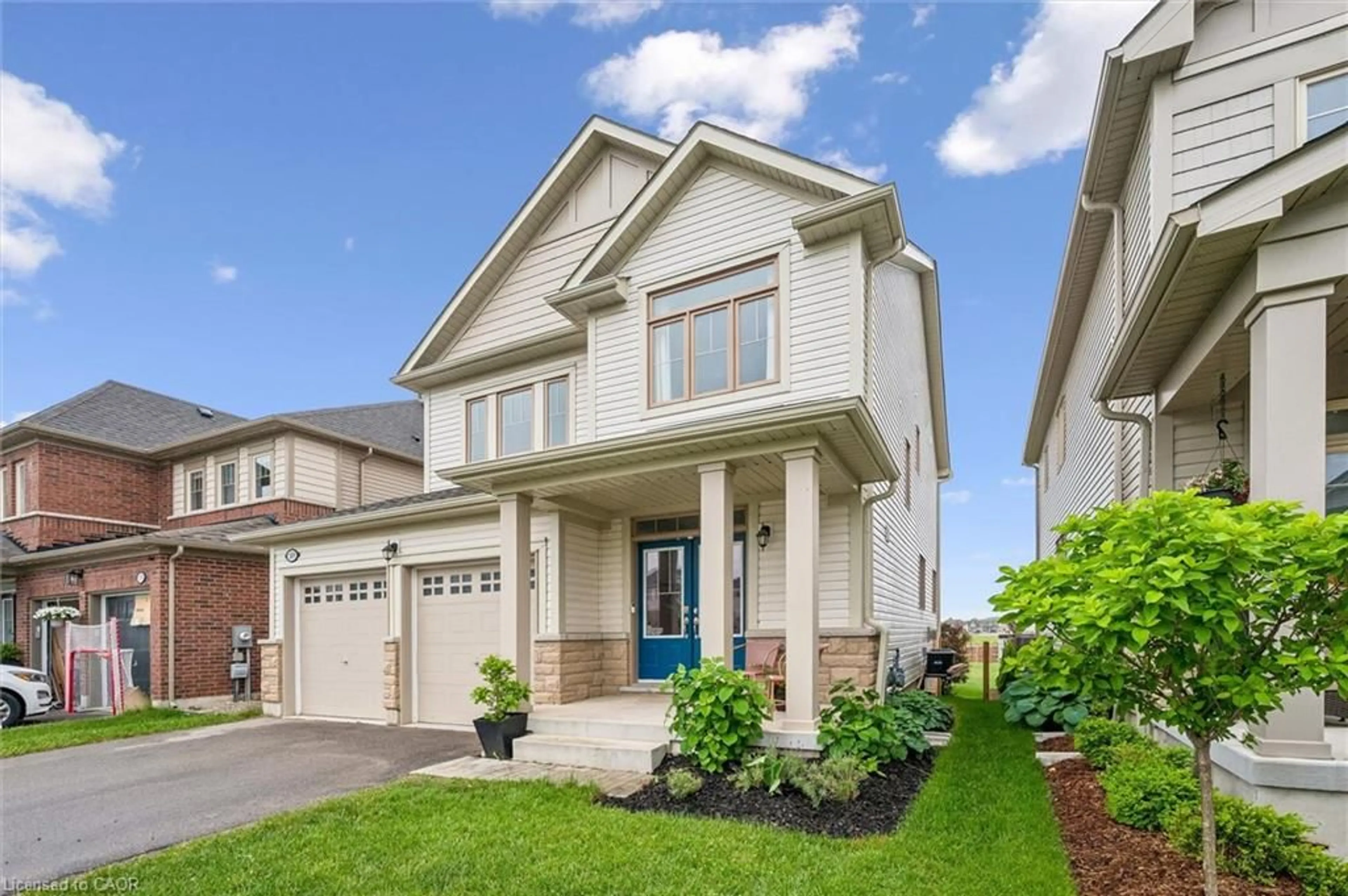 Home with vinyl exterior material, street for 149 Elliot Ave, Fergus Ontario N1M 0G8